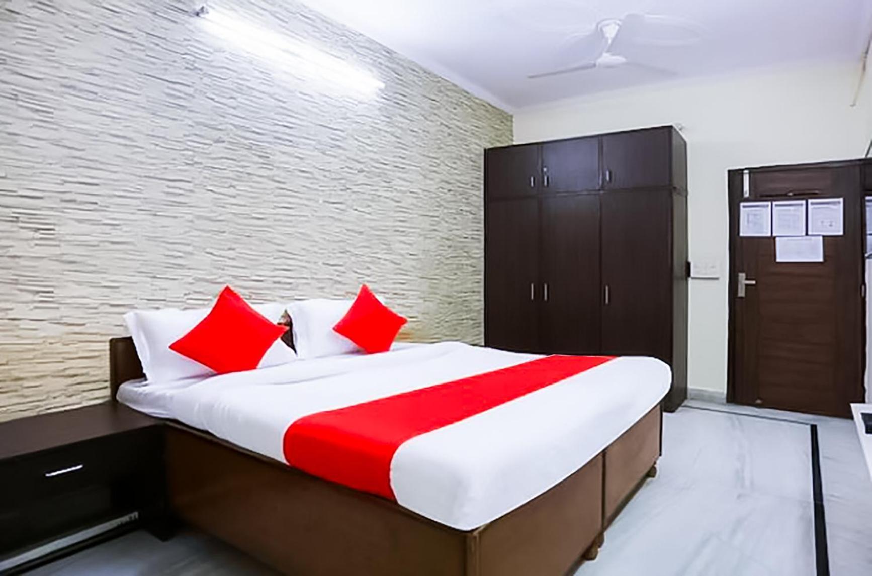 Bliss In Lajpat Nagar Bed & Breakfast New Delhi