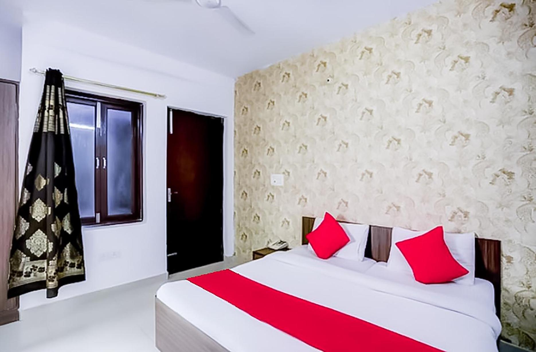 Bed & Breakfast Bliss In Lajpat Nagar New Delhi