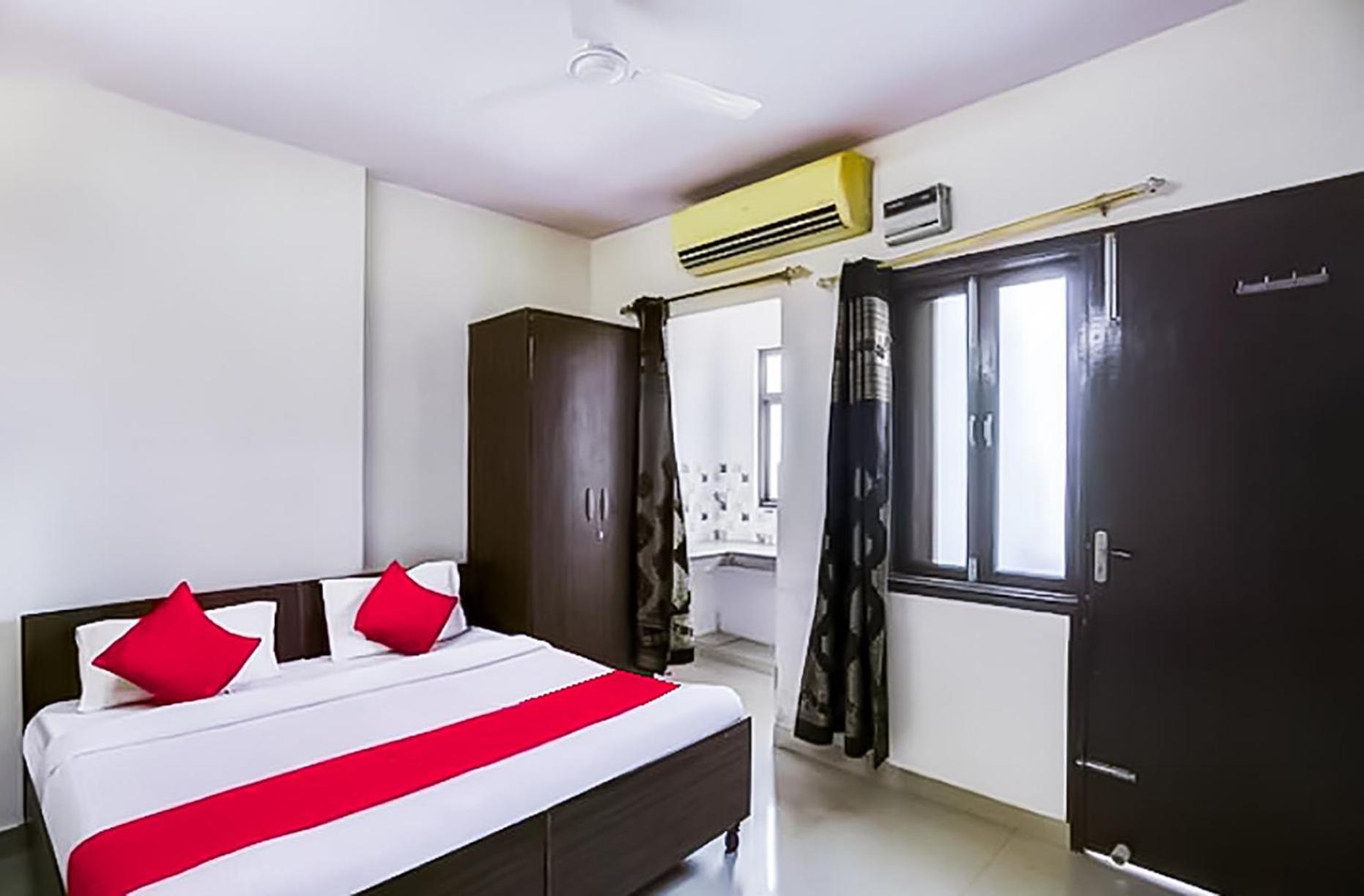 Bed & Breakfast Bliss In Lajpat Nagar New Delhi