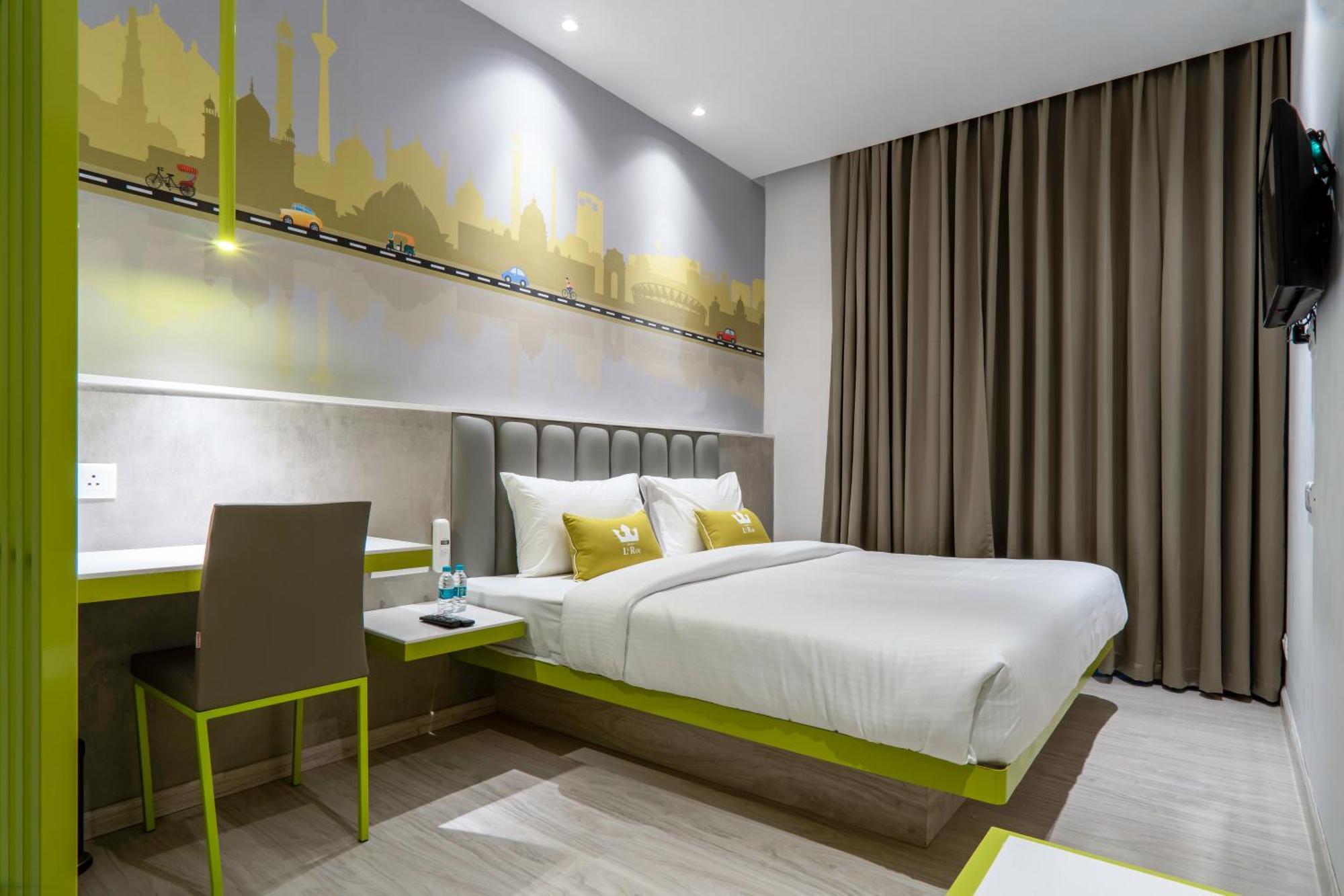 Hotel Le Roi Express Karol Bagh 3*
