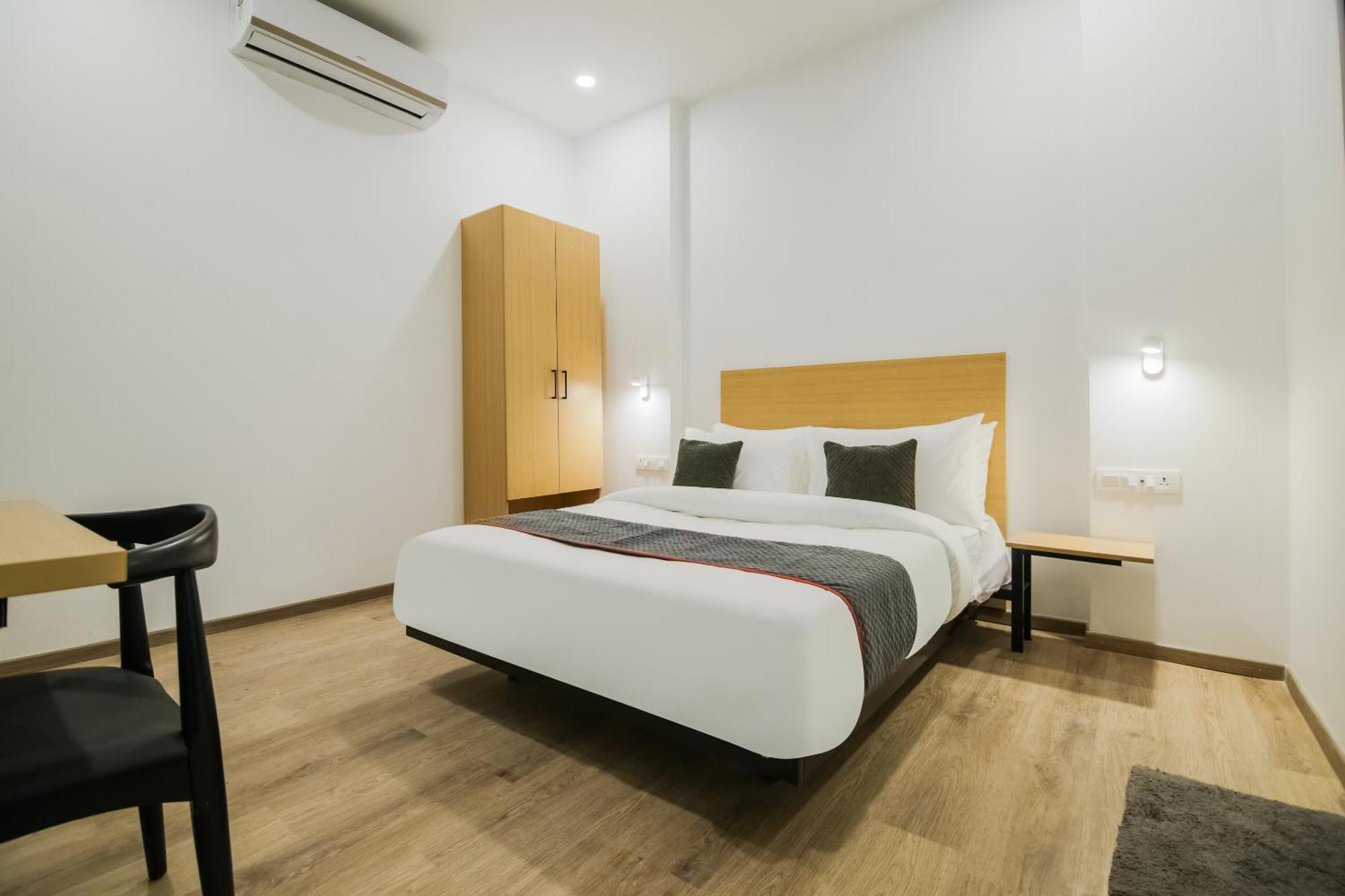 Townhouse Sunder Vihar Hotel