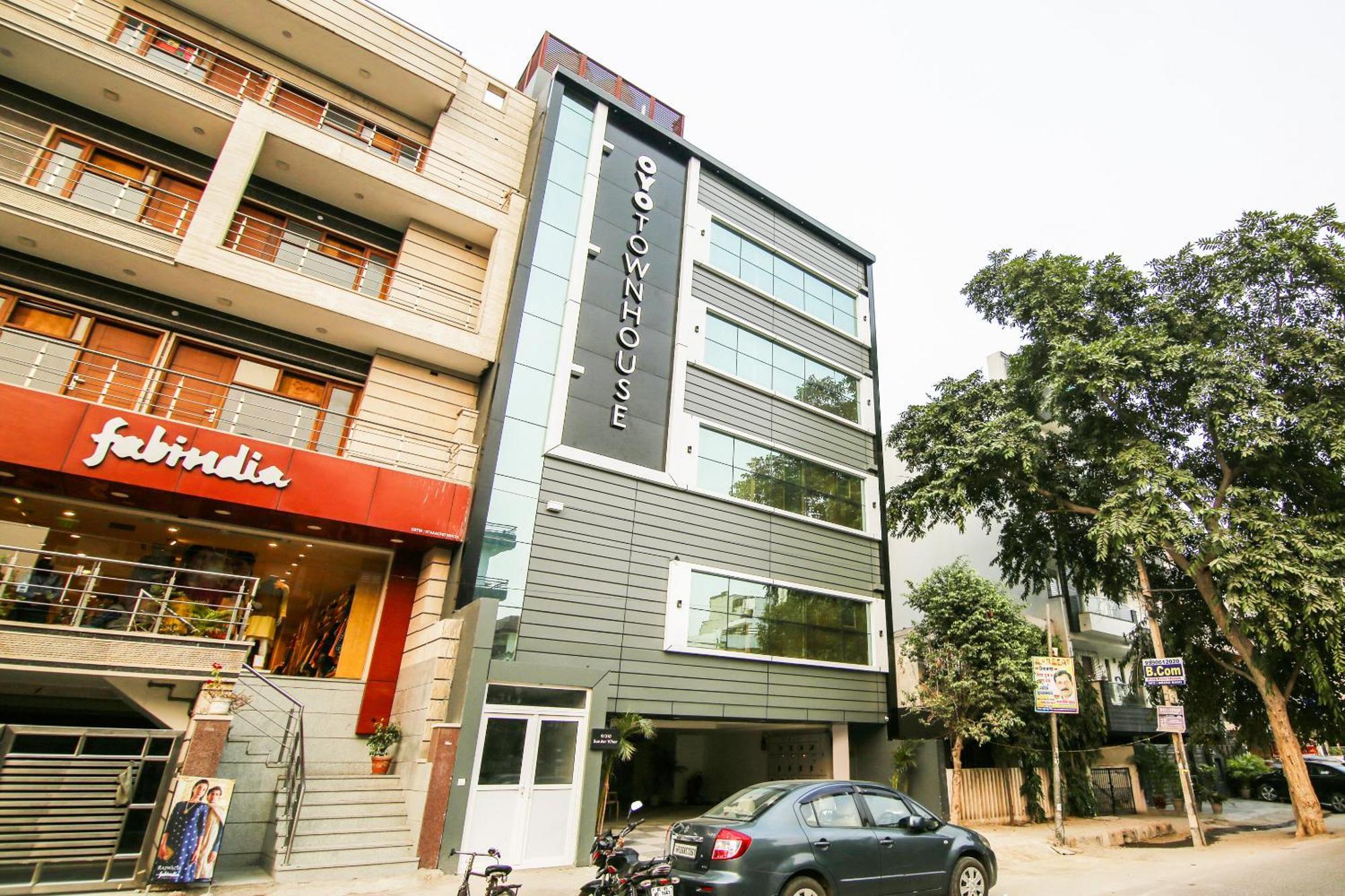 Townhouse Sunder Vihar Hotel 4*