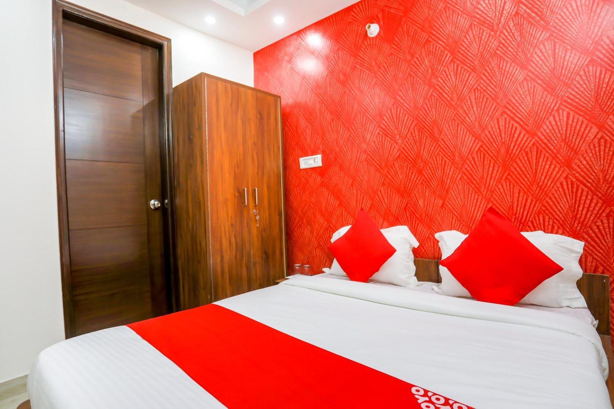 O Icon Near Delhi Airport Hotel New Delhi