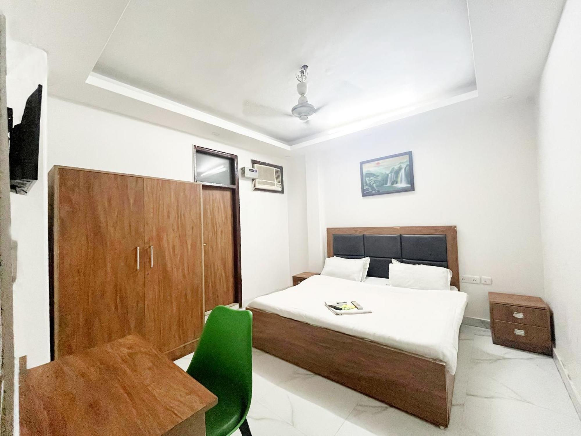Classic Near Hazrat Nizamuddin Nova Deli