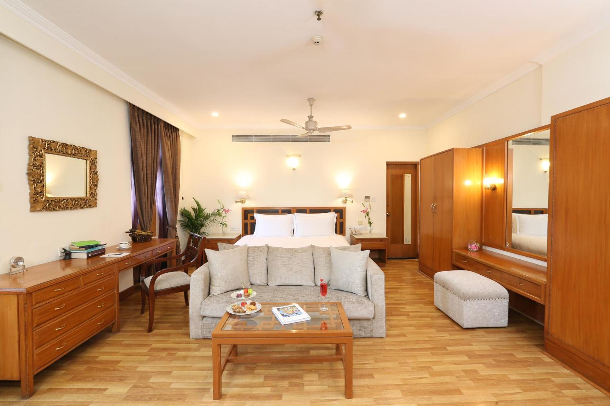 Ambassador, - Ihcl Seleqtions Hotel