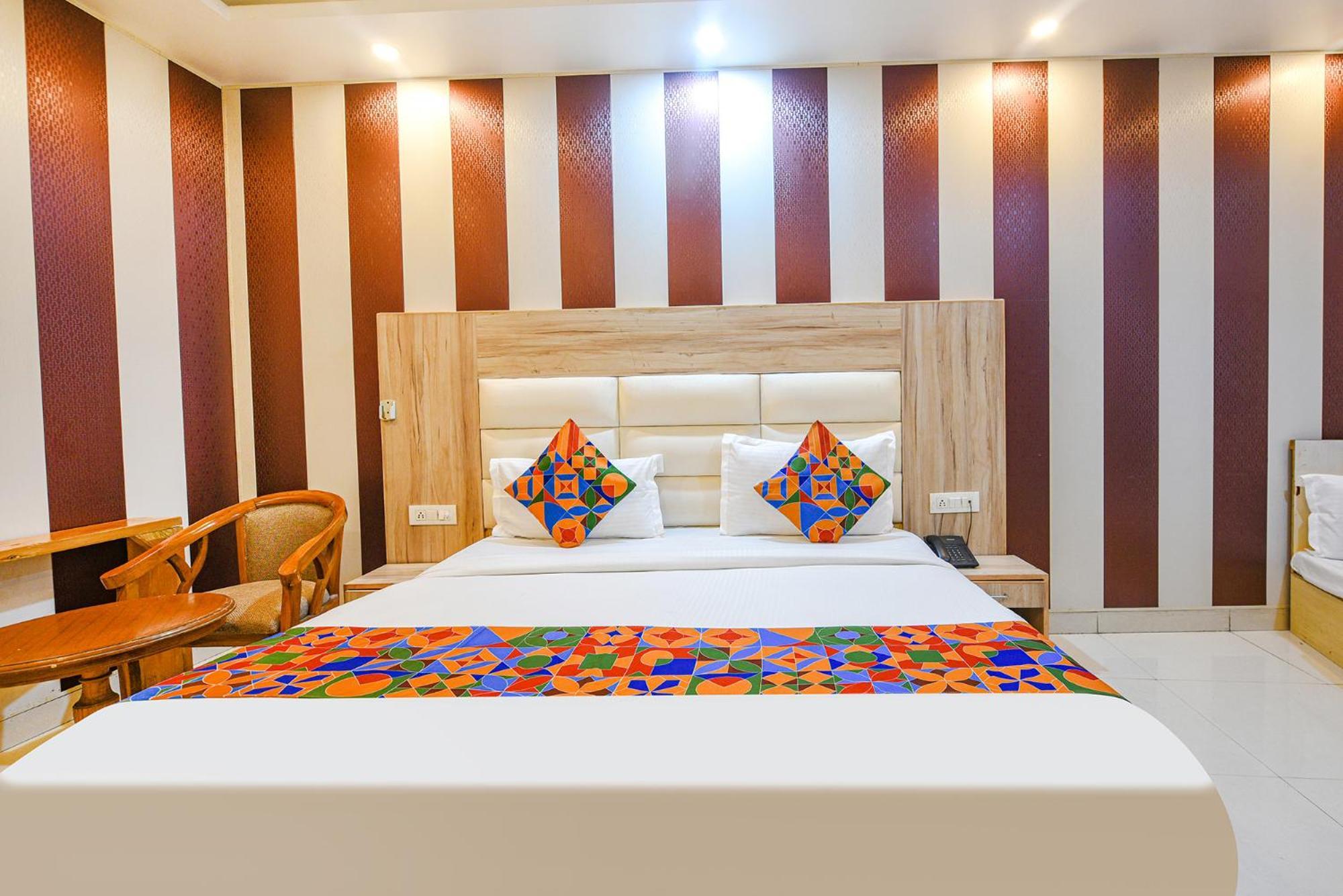 Fabhotel Aman Near Igi Airport