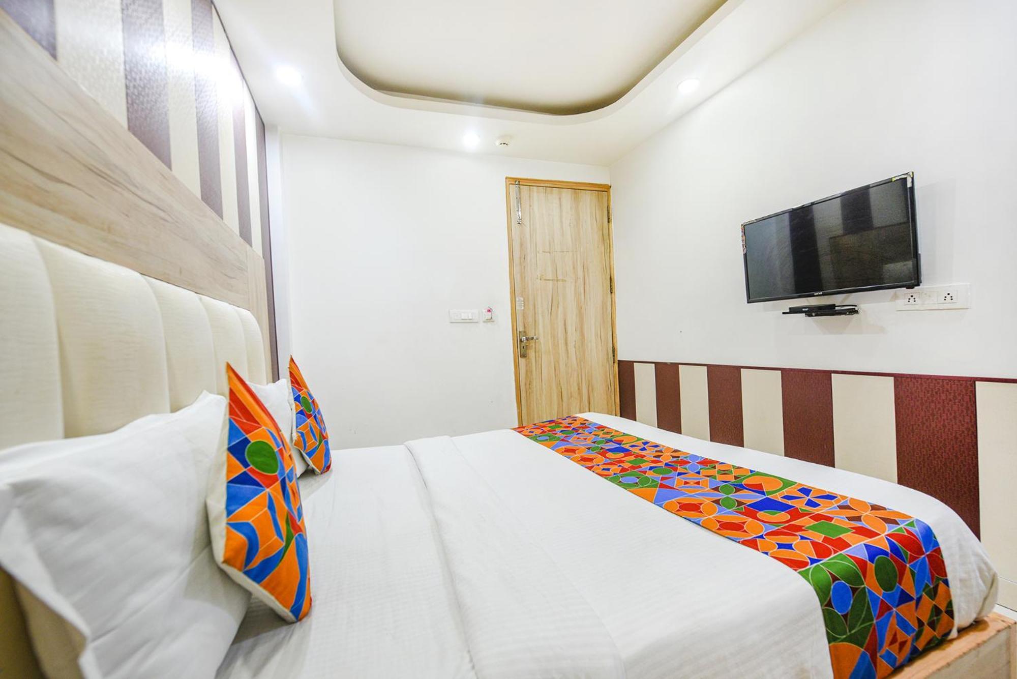 Fabhotel Aman Near Igi Airport