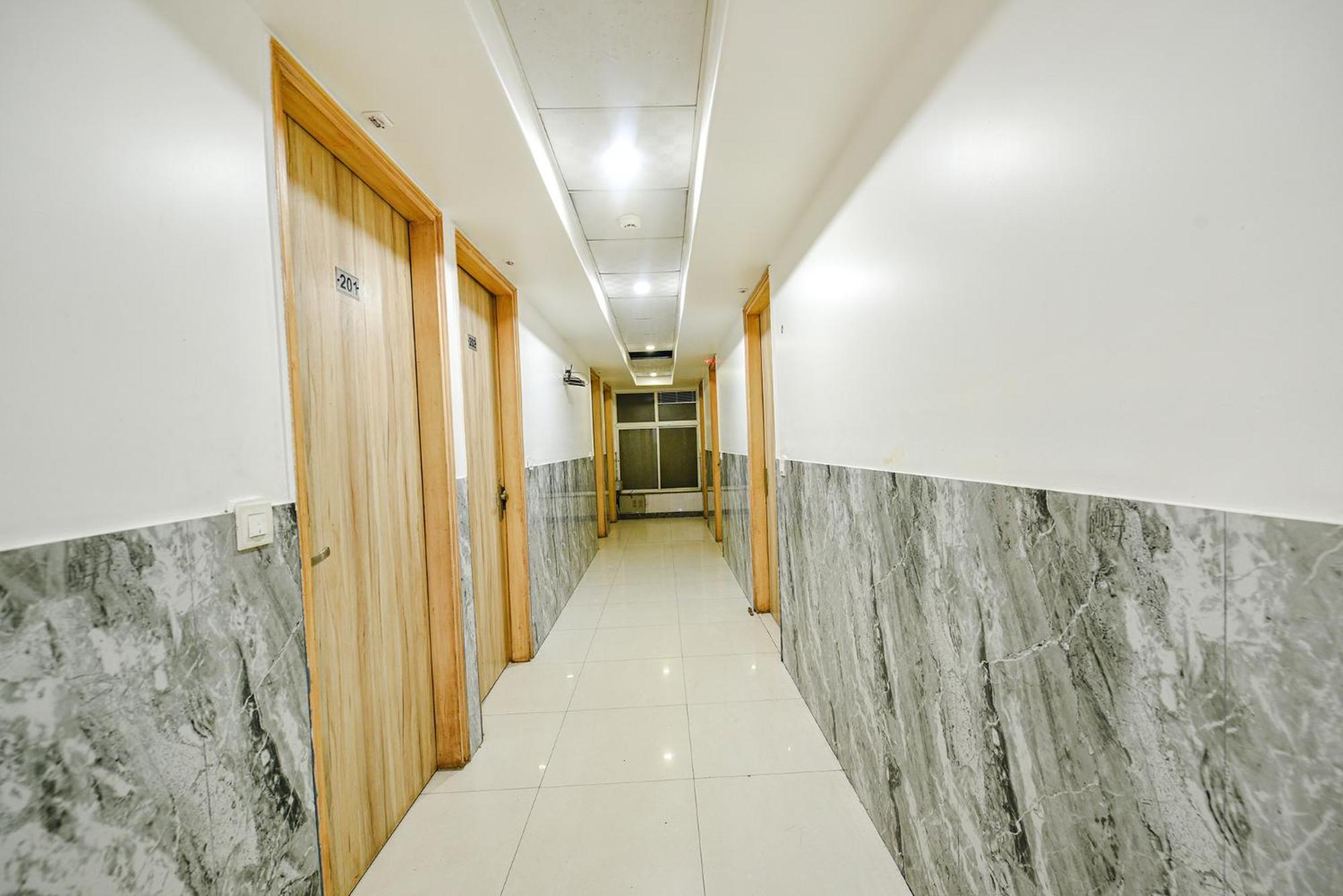 Hotel Fabhotel Aman Near Igi Airport