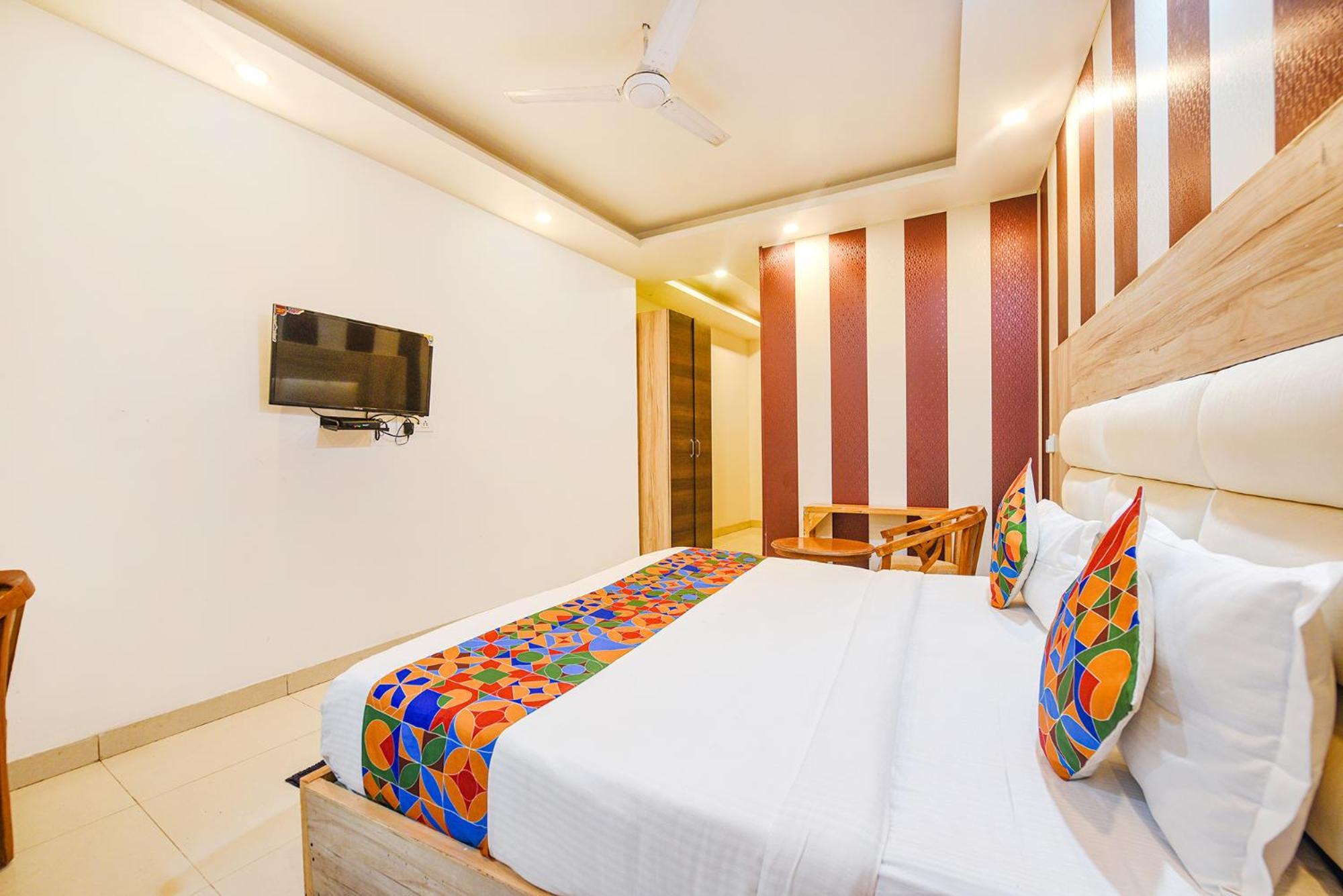 Hotel Fabhotel Aman Near Igi Airport Nova Deli
