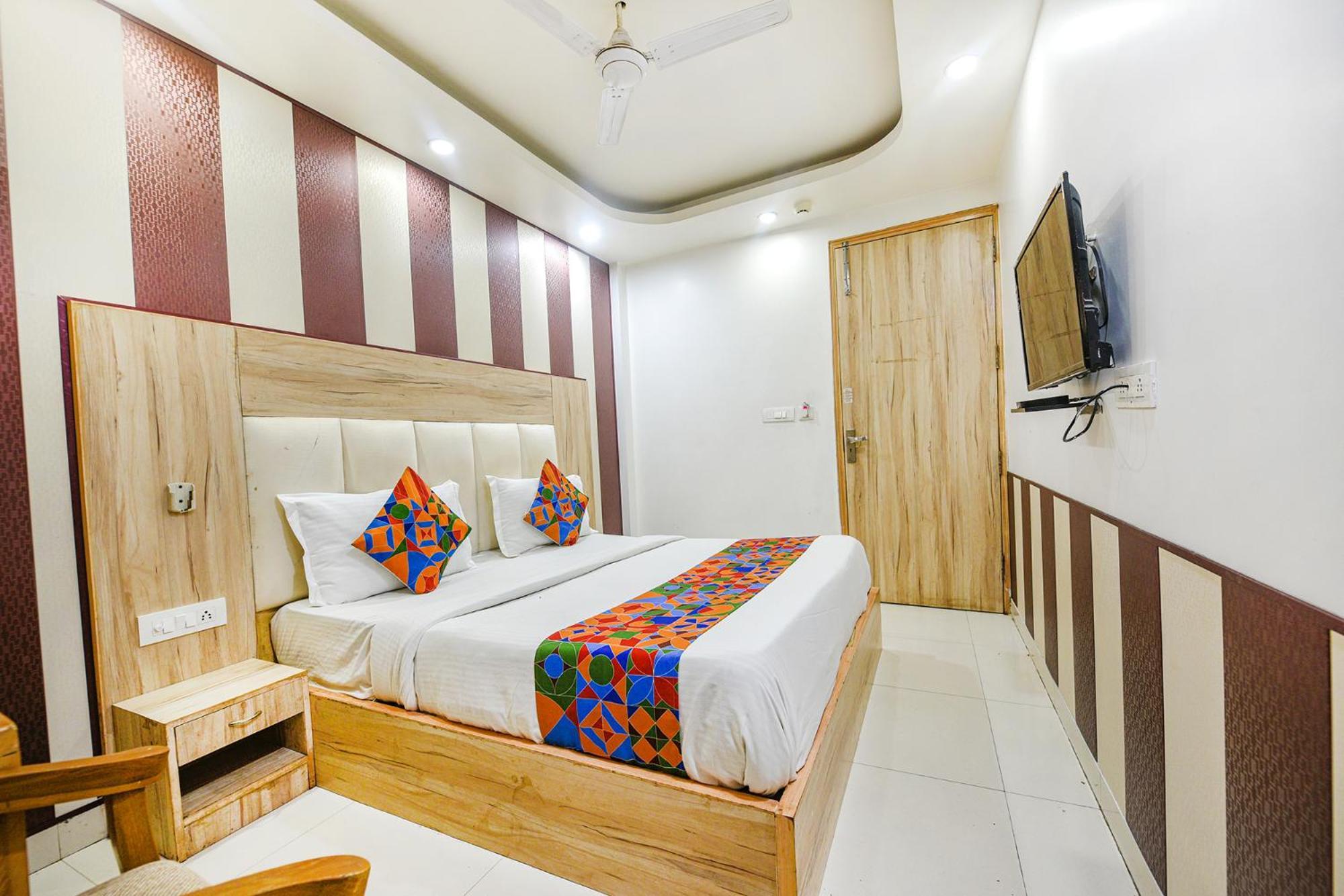Fabhotel Aman Near Igi Airport