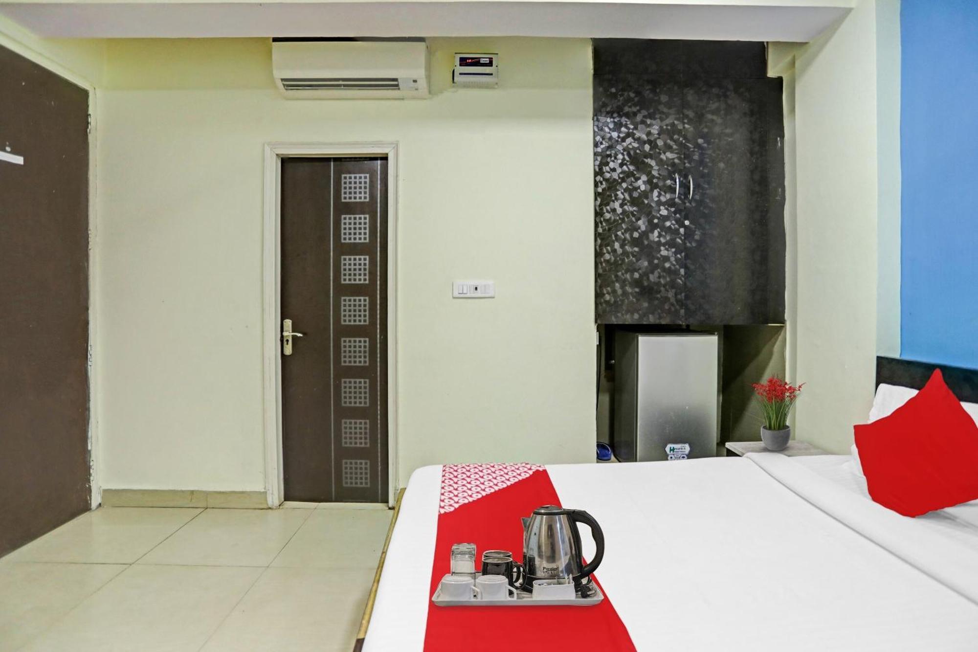 Hotel O Shyam Residency Near Lotus Temple 3*