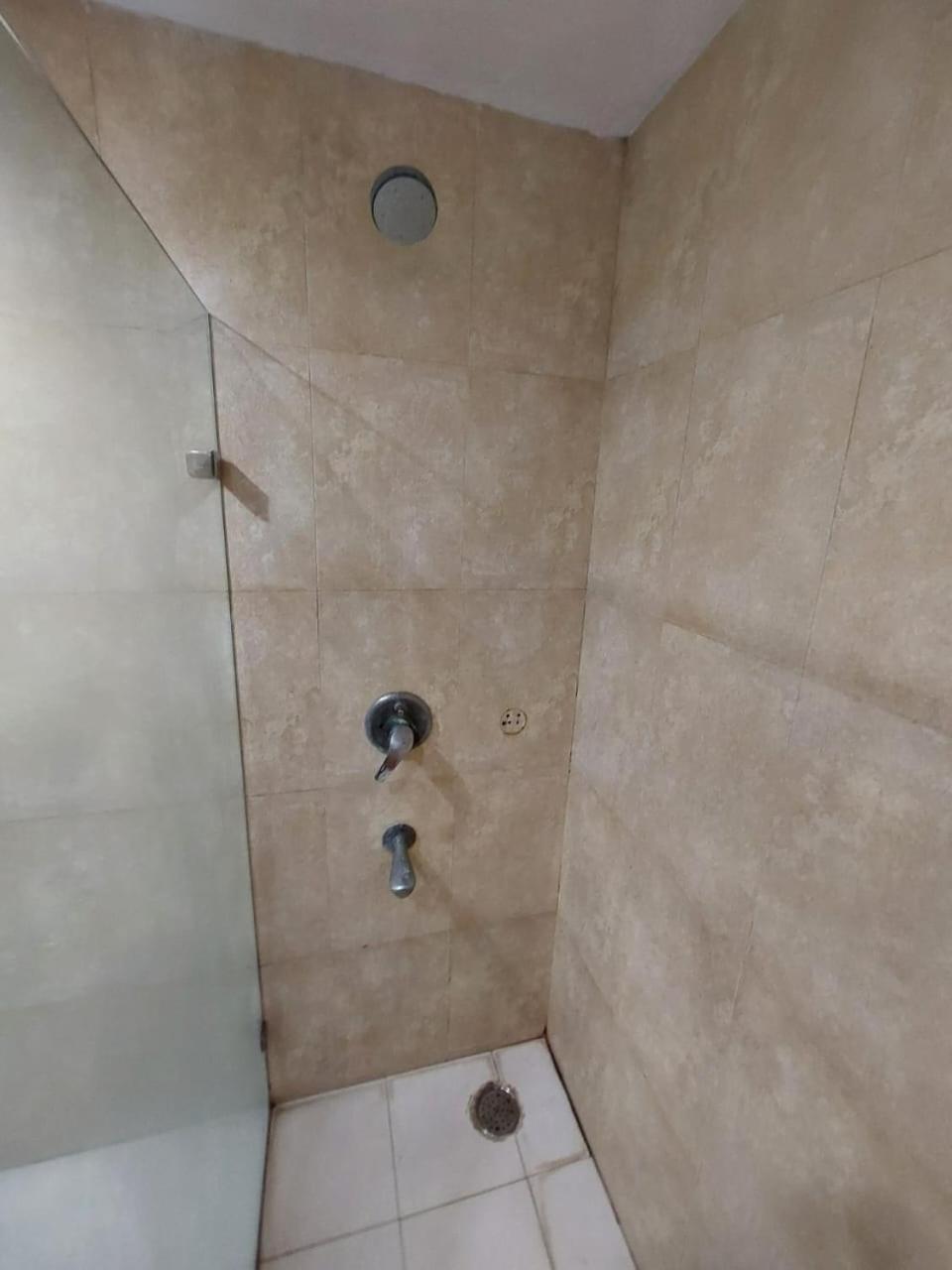 O Sk Tower Near Rithala Metro Station 3* New Delhi