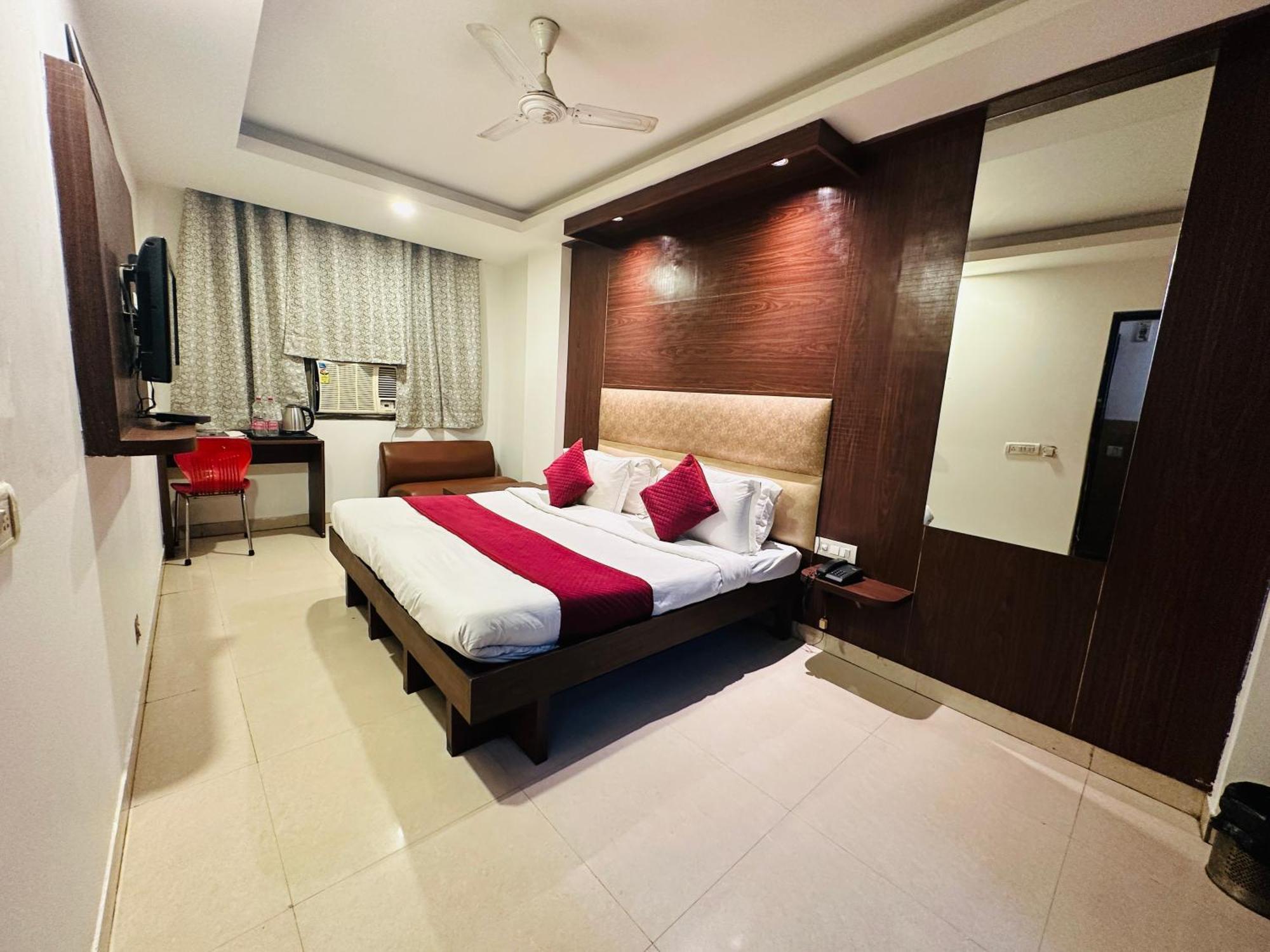 The Flight Path Hotel New Delhi