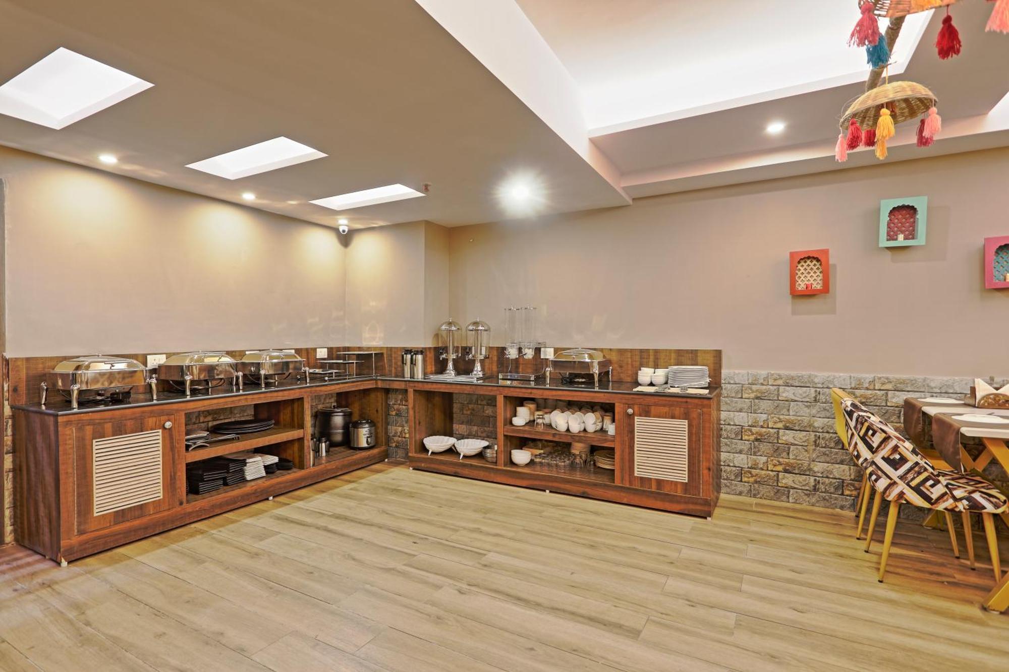 Hotel Cardinal Express Oxmo Igi Airport Delhi