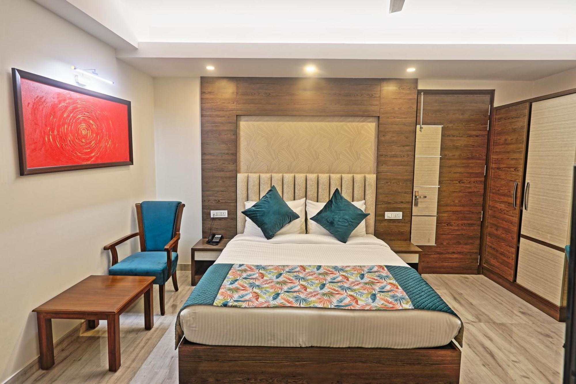 Cardinal Express Oxmo Igi Airport Delhi New Delhi