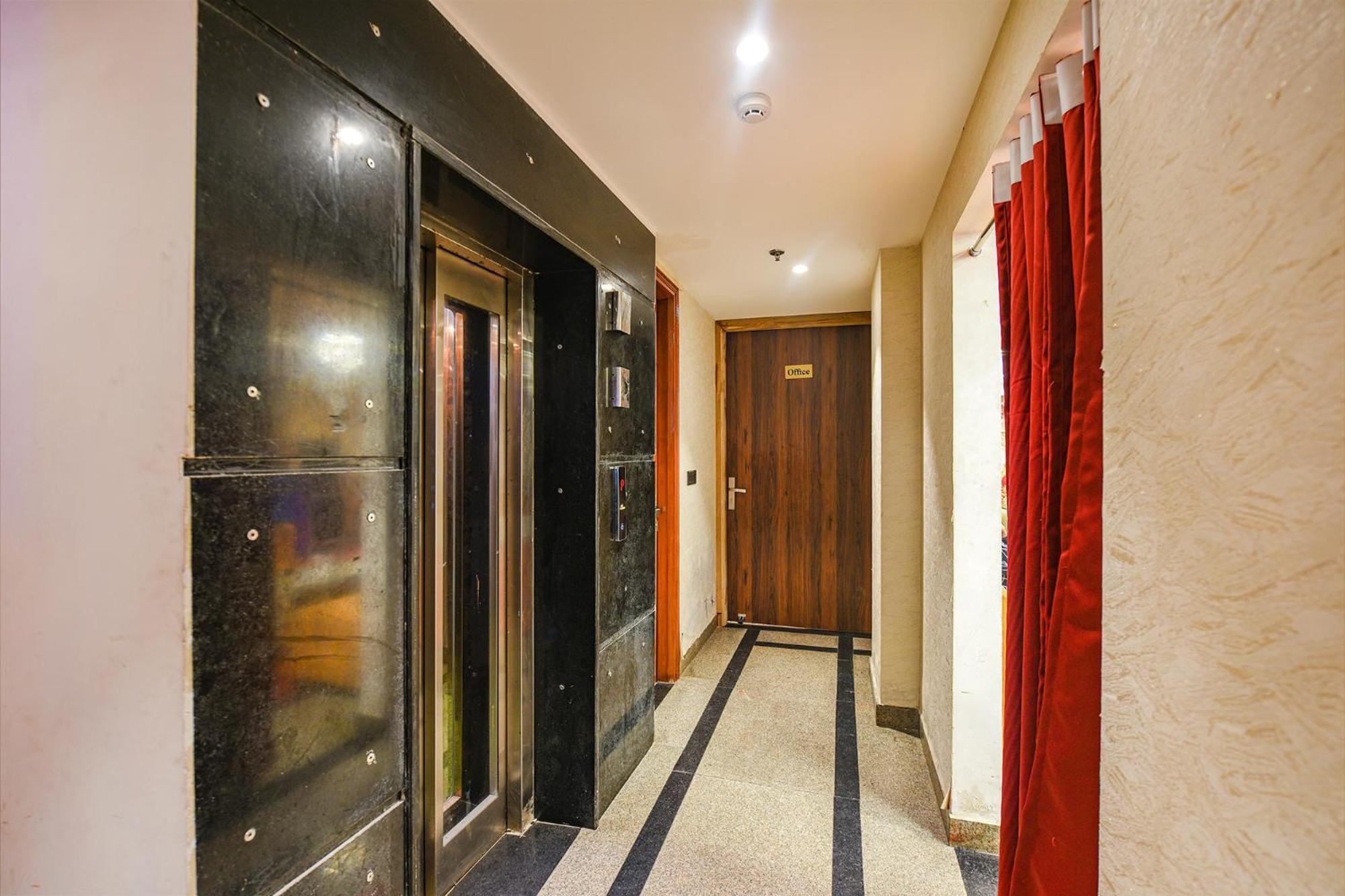 Hotel Fabhotel Prime Blest Park Near Yashobhoomi Convention Centre 3*