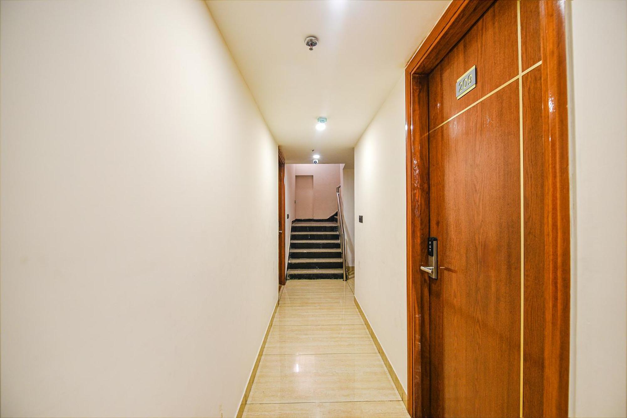 Fabhotel Prime Blest Park Near Yashobhoomi Convention Centre New Delhi