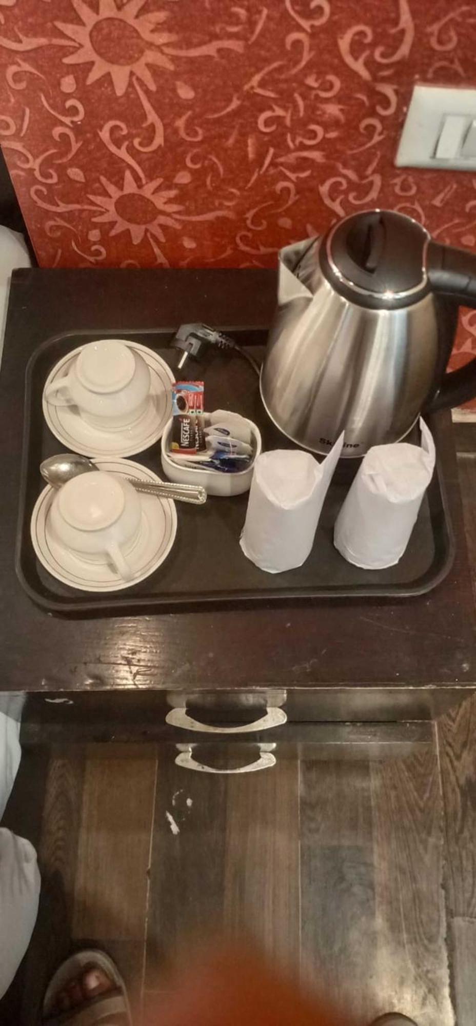 Paschim Vihar Hotel