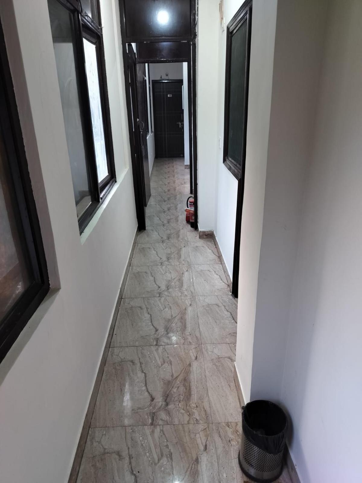 Cr Residency -near Chanakyapuri Embassy Area Nova Deli