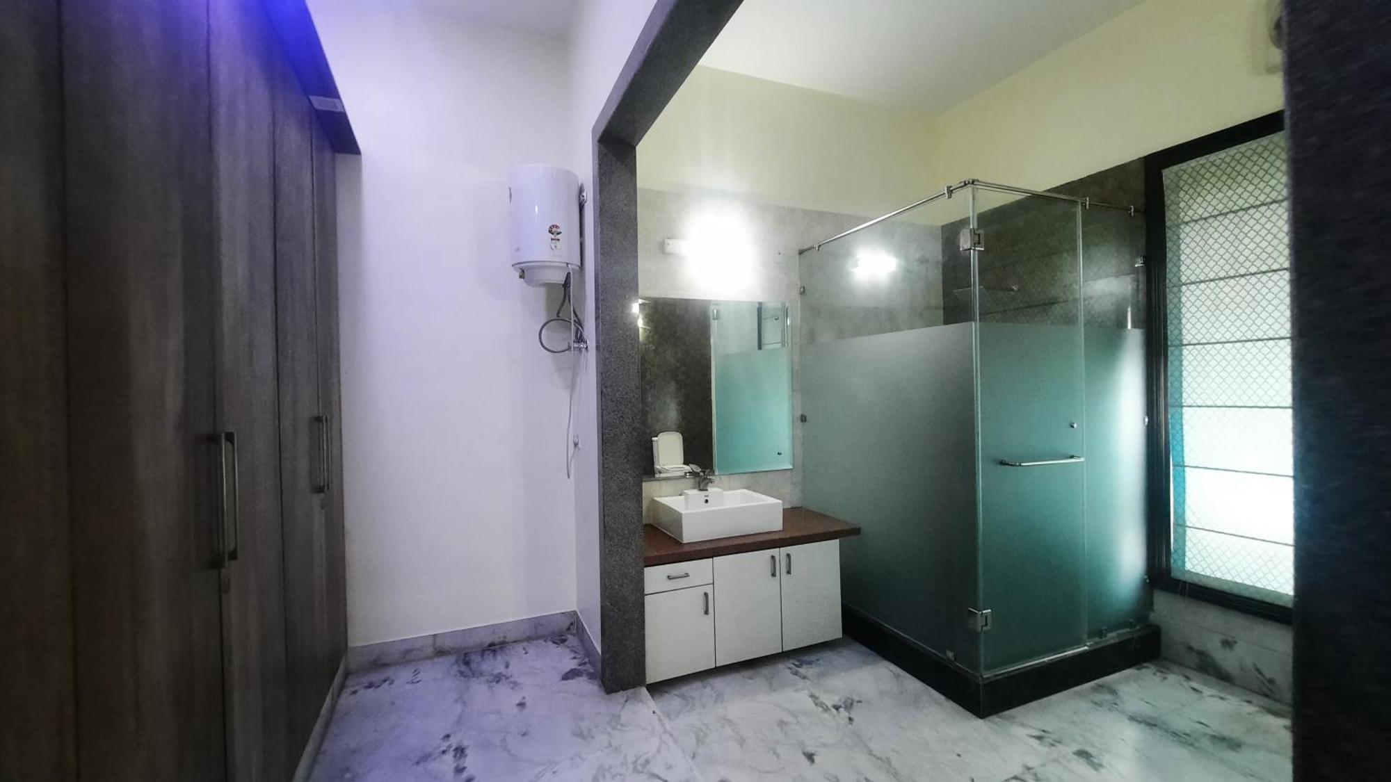 Bliss In Chattarpur By Especial Villa *