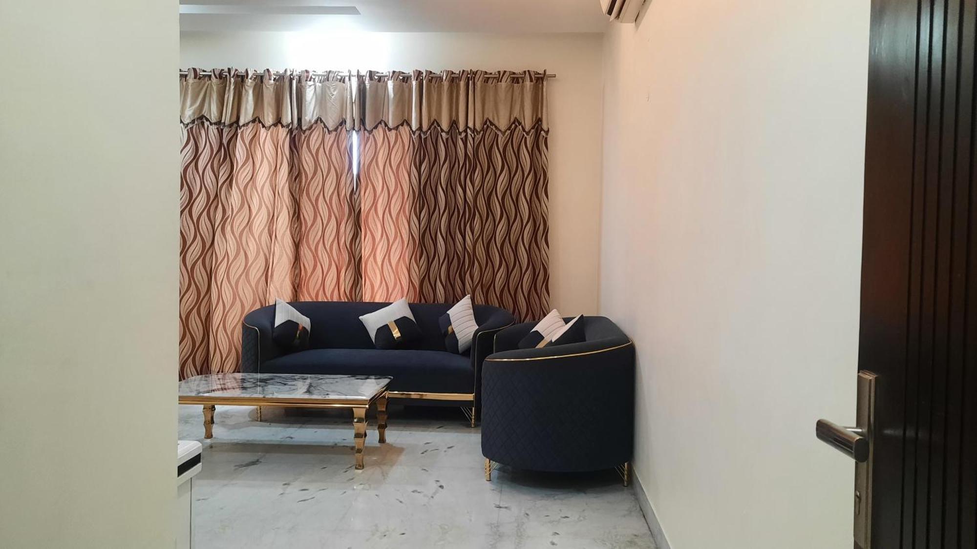 Bliss In Chattarpur By Especial Villa New Delhi