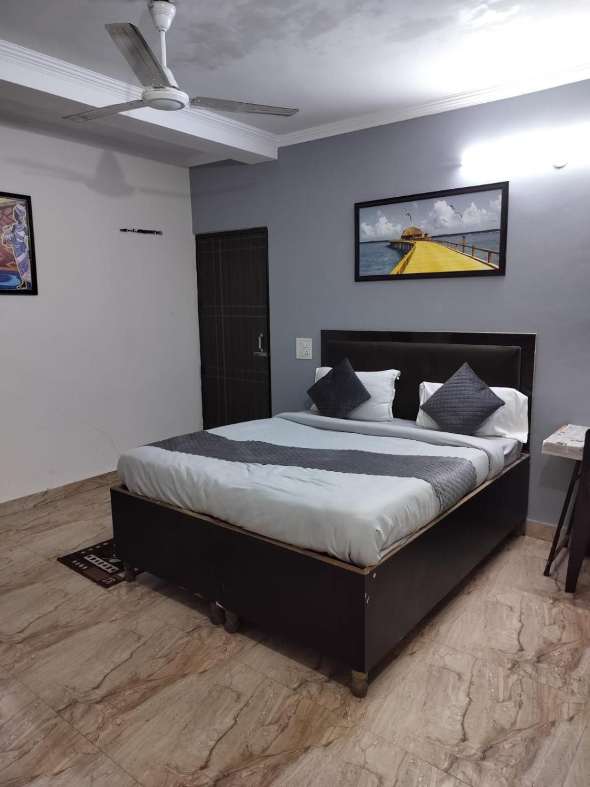 Cr Residency -near Chanakyapuri Embassy Area Nova Deli