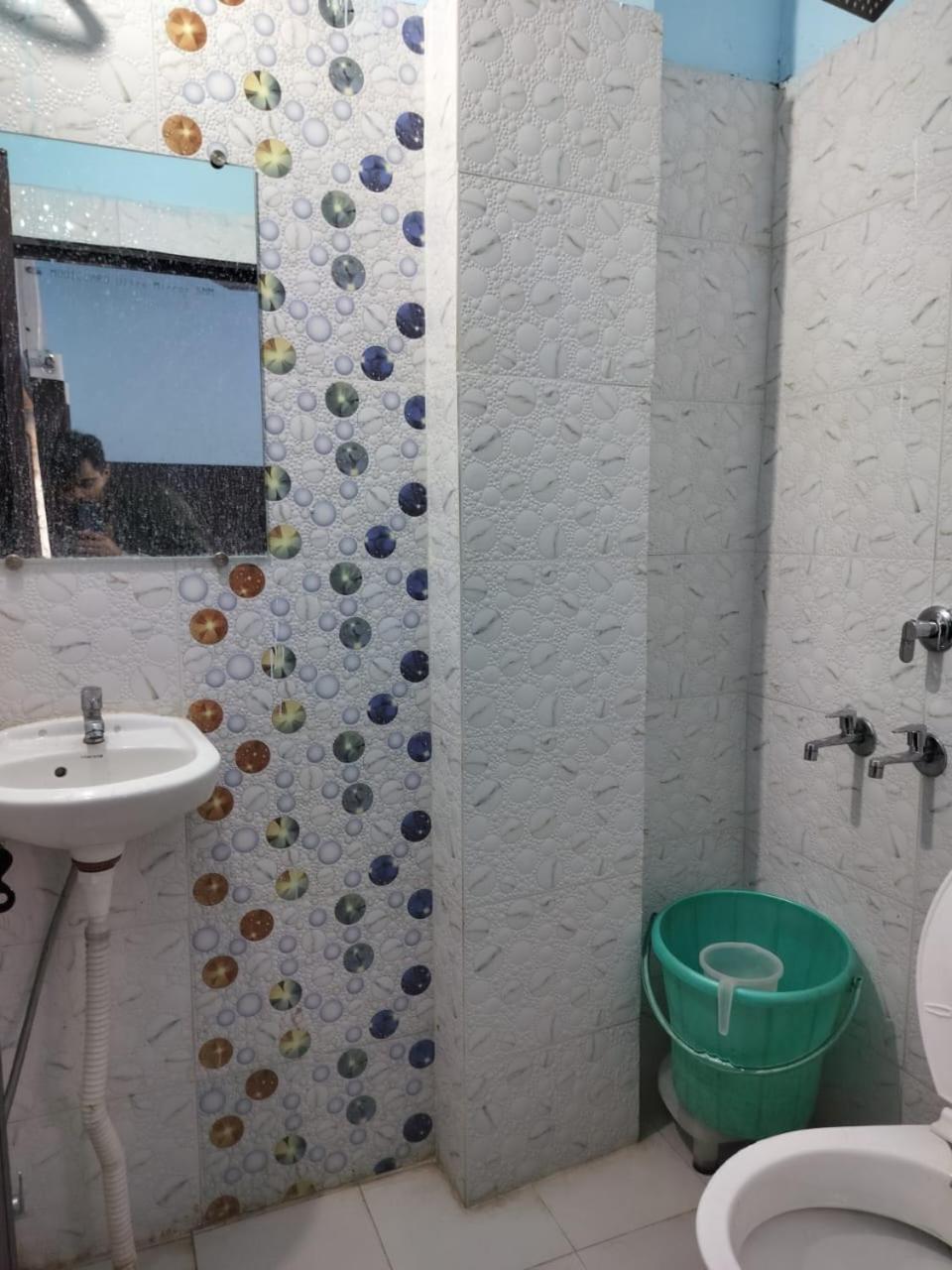 Cr Residency -near Chanakyapuri Embassy Area Nova Deli