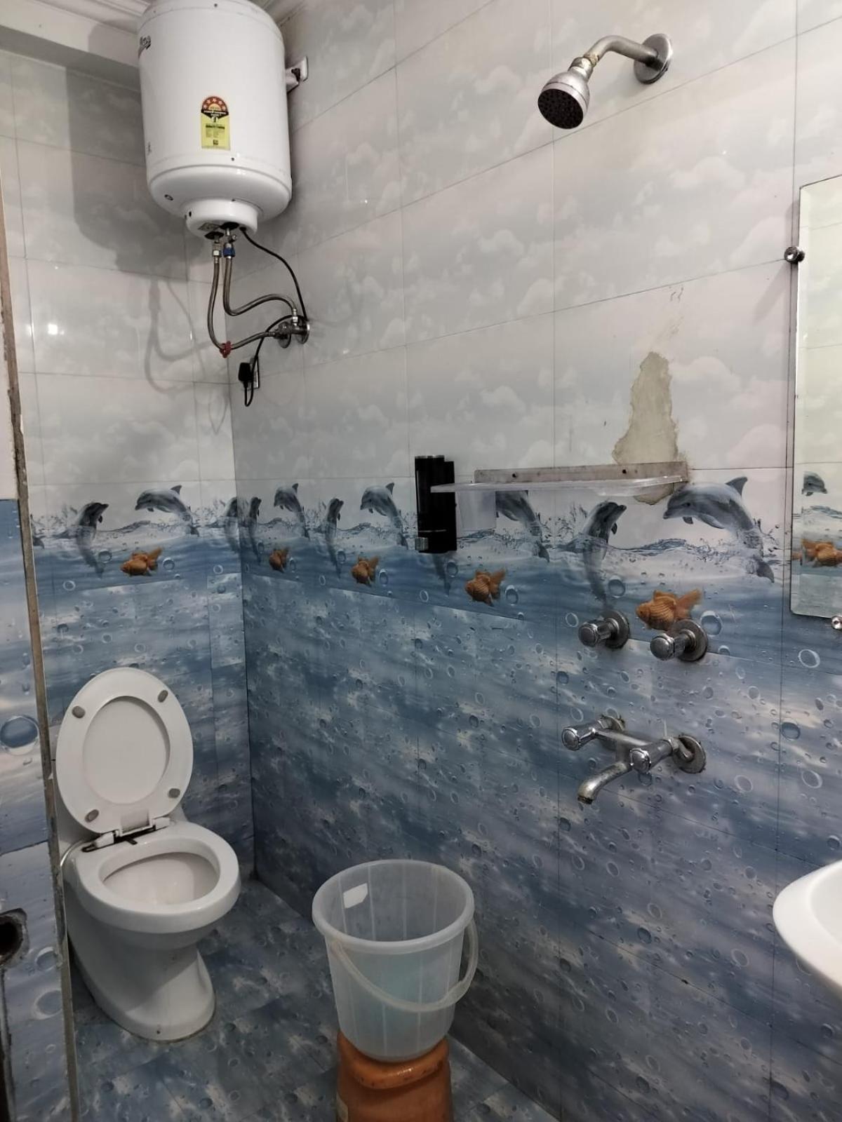 Cr Residency -near Chanakyapuri Embassy Area Hotel