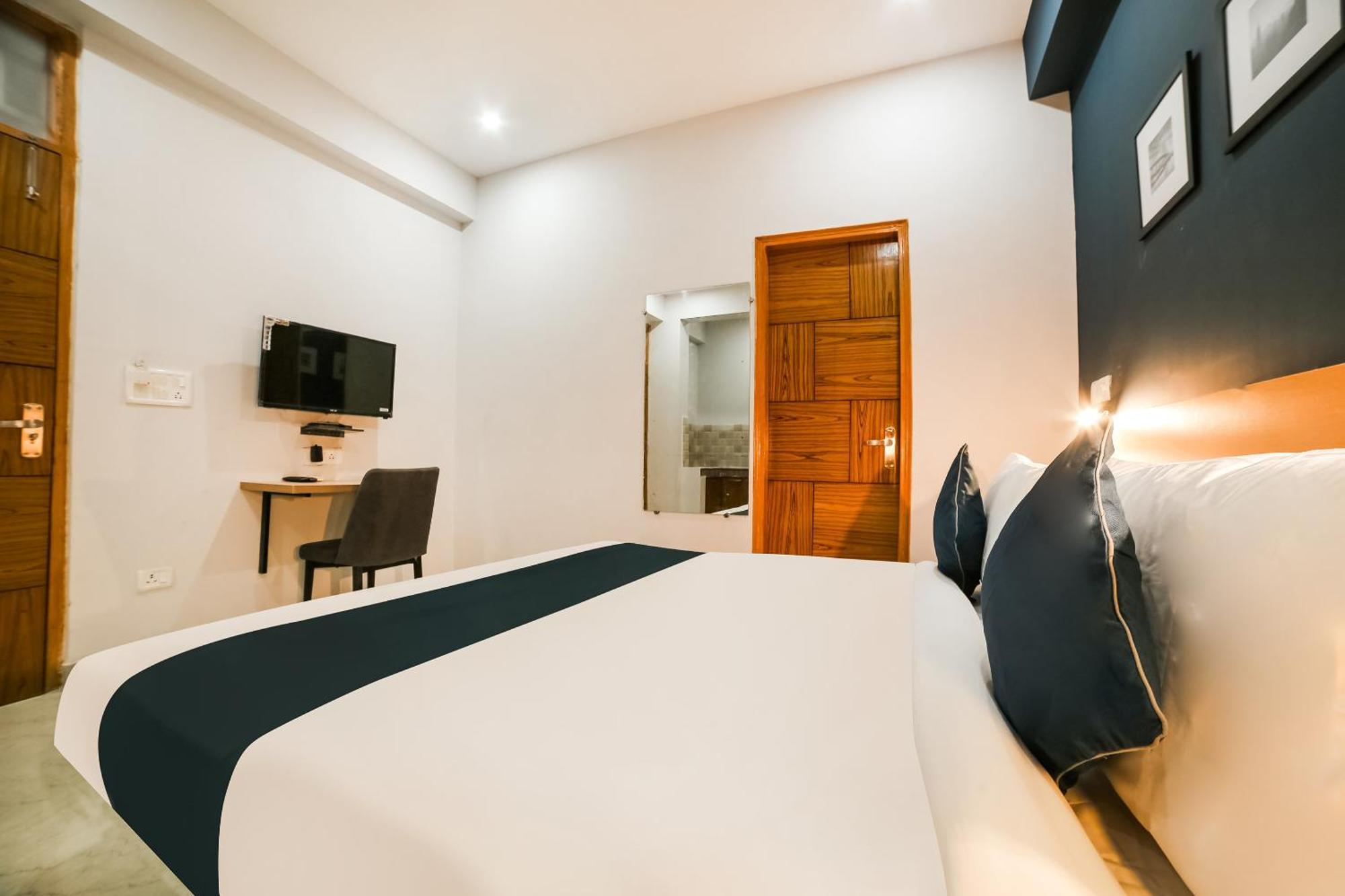 O Heaven Near Qutab Minar Metro Station 4* New Delhi