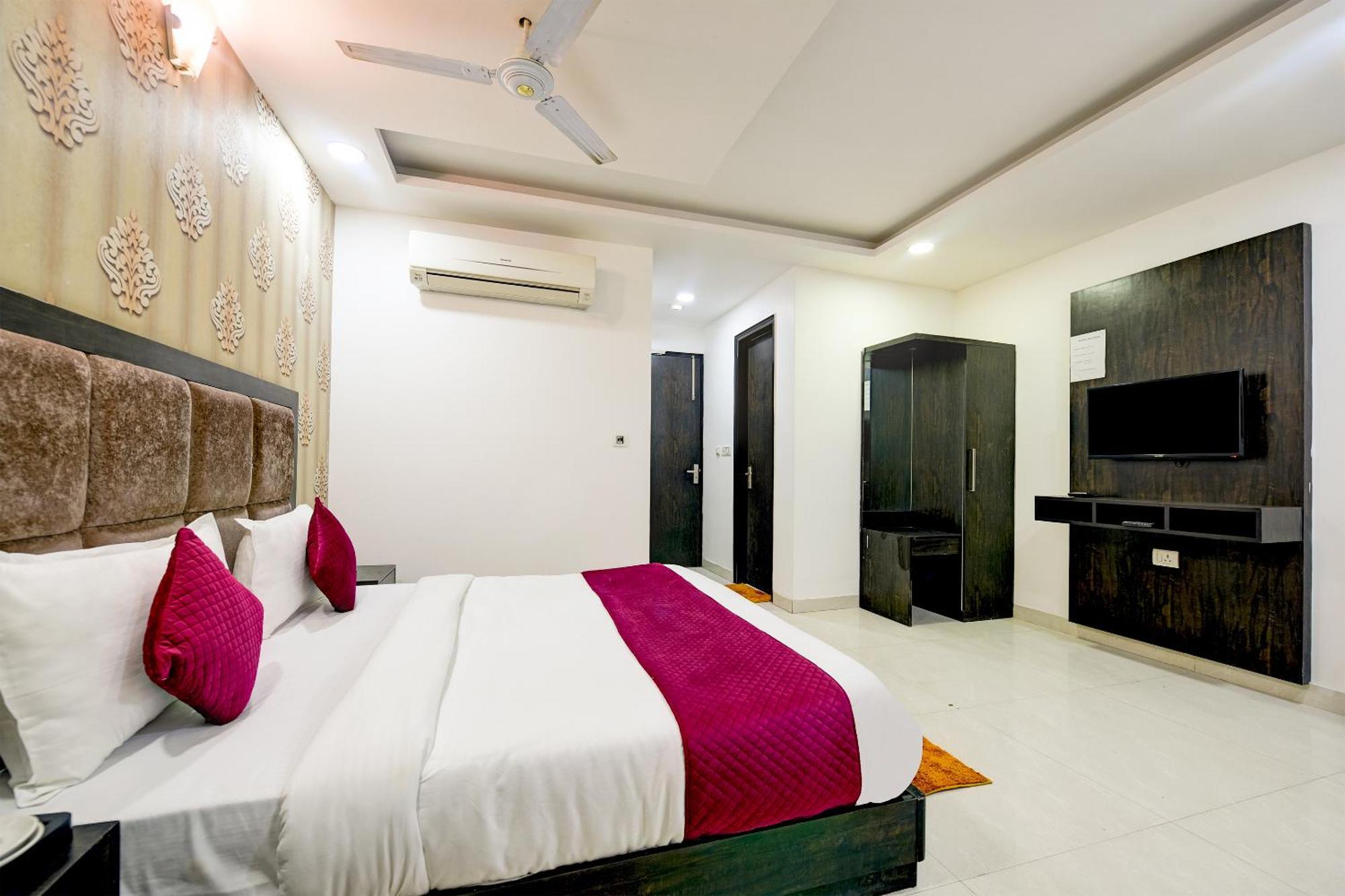Bellwood Near Delhi Airport Hotel New Delhi