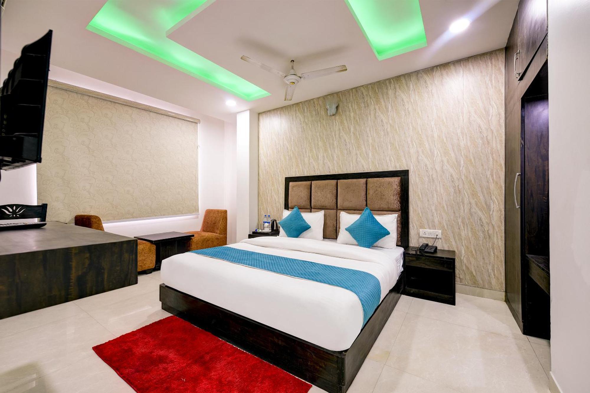 Hotel Bellwood Near Delhi Airport New Delhi