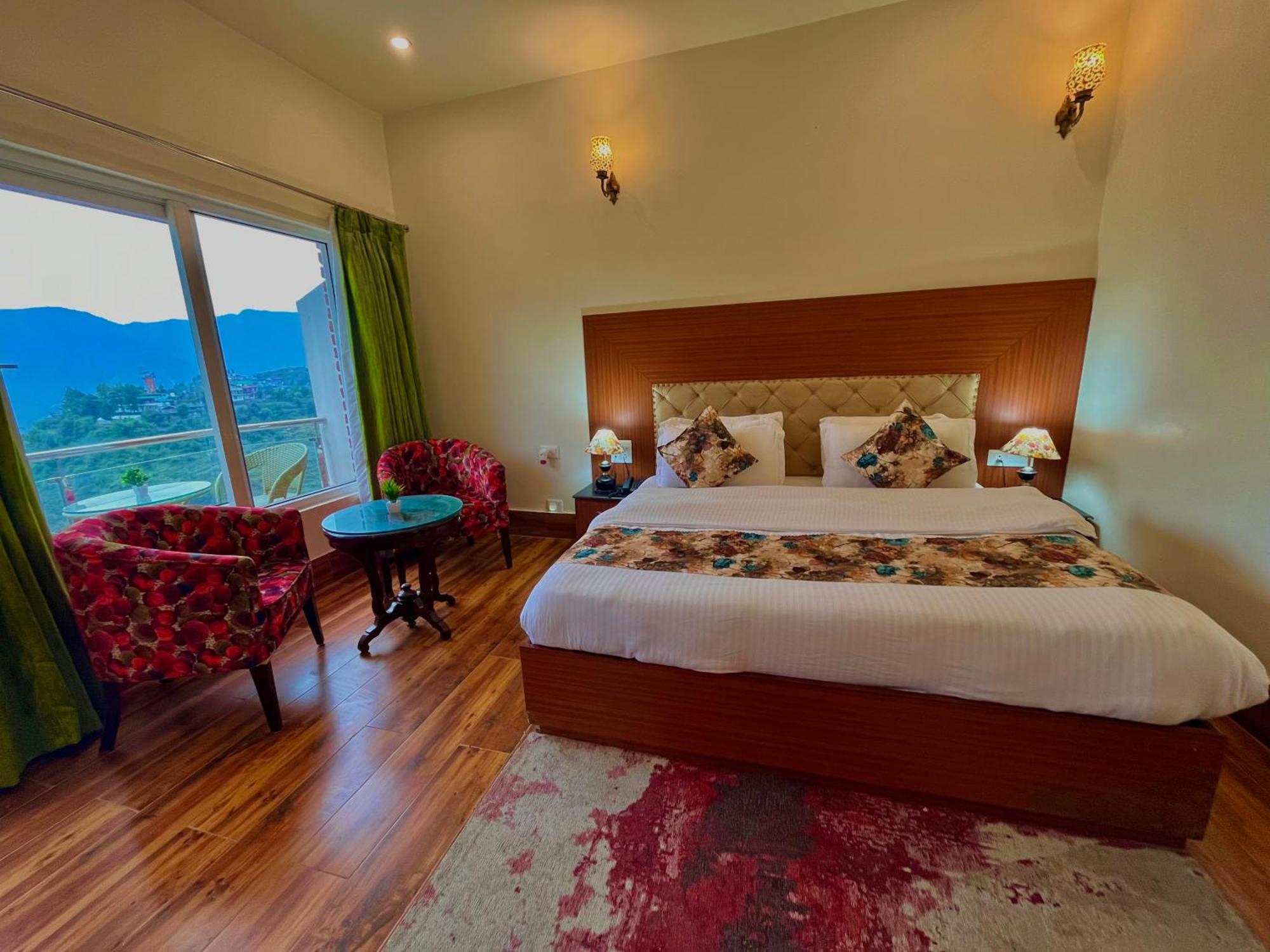 Ramayi Hotel 4*