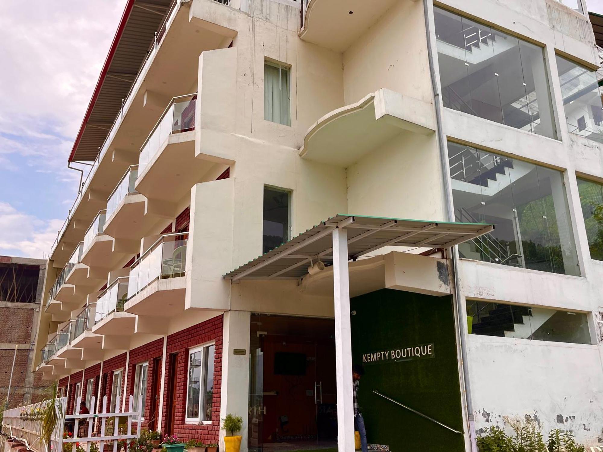 Ramayi Hotel New Delhi