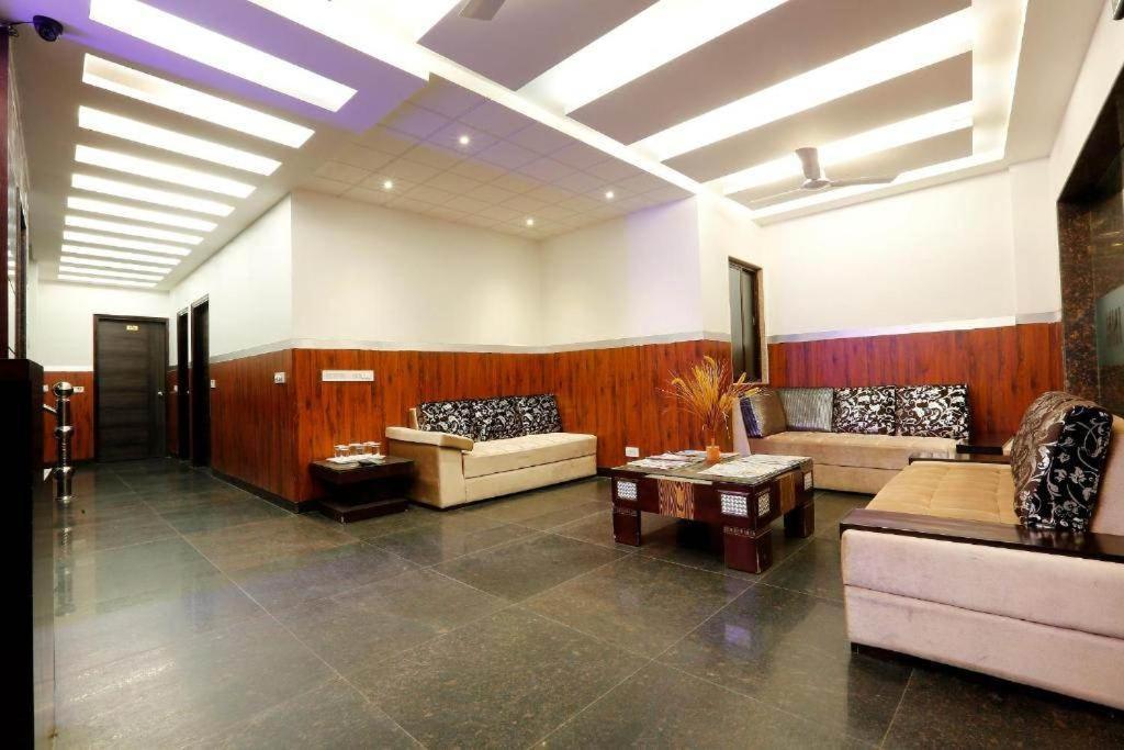 Hotel Hotel Ivy Plaza Near Igi Airport New Delhi