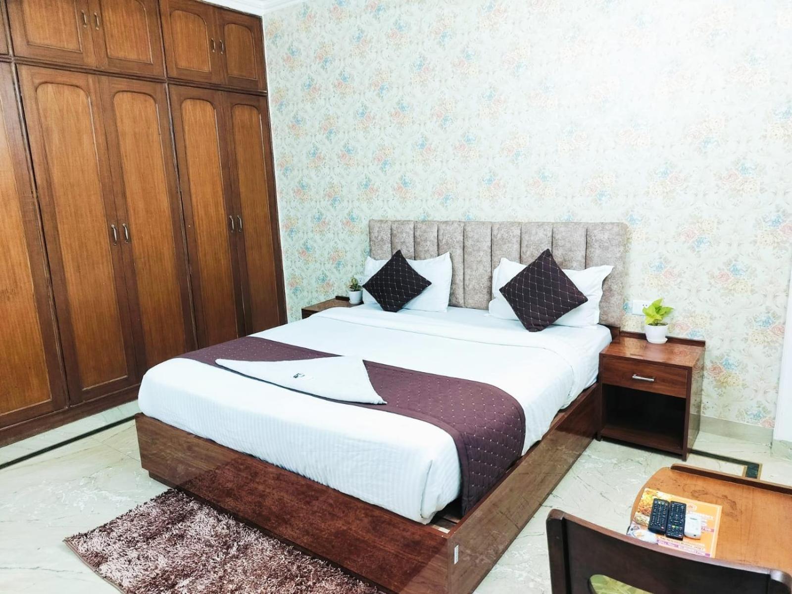 Soft Petal Residency Near Delhi International Airport Hotel Nova Deli