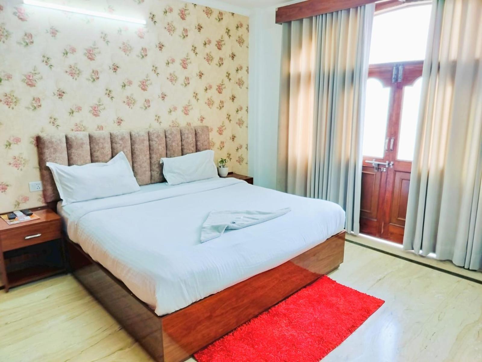 Soft Petal Residency Near Delhi International Airport