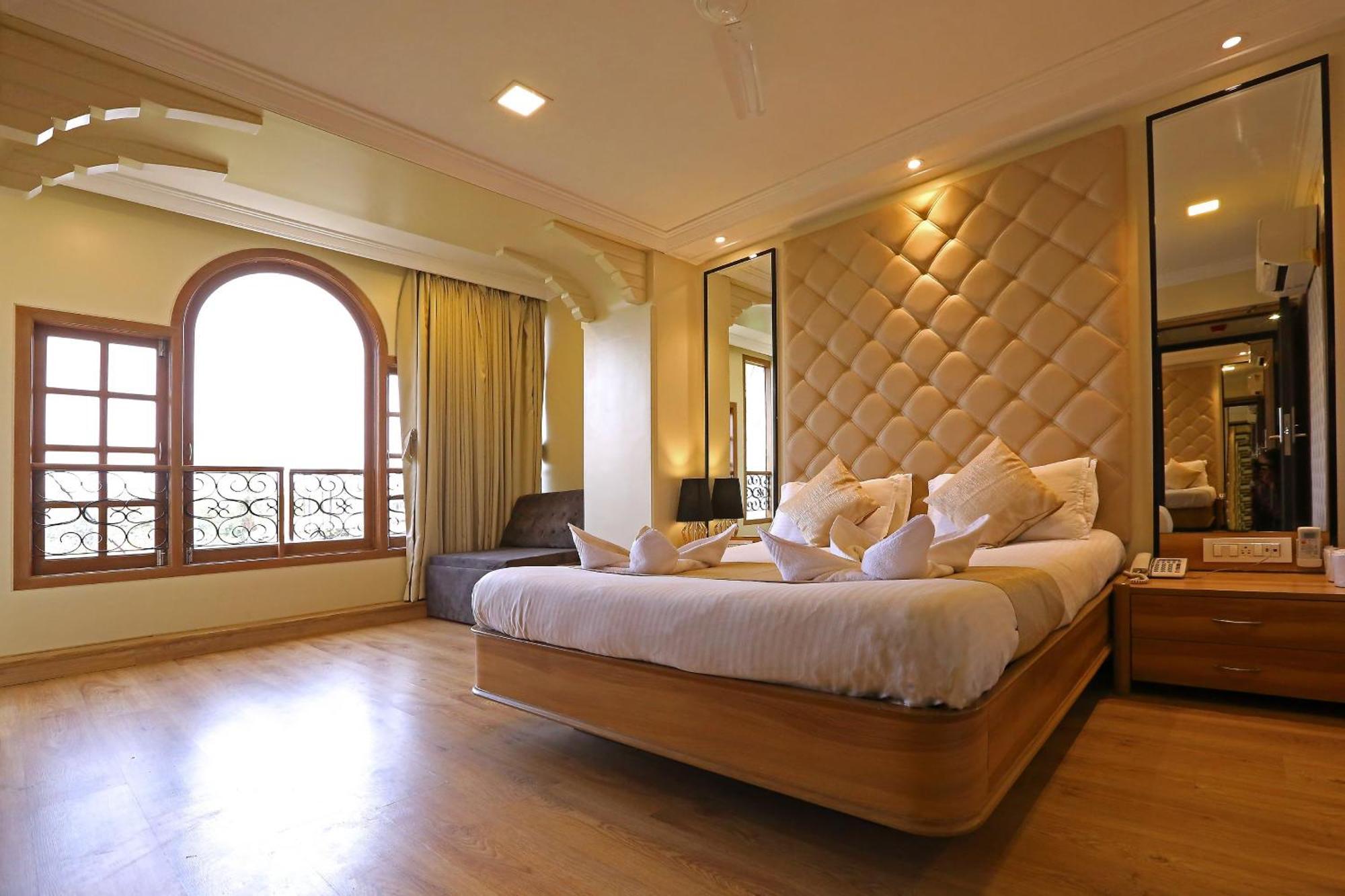 The Grand Vasant Kunj Road Delhi Airport Hotel