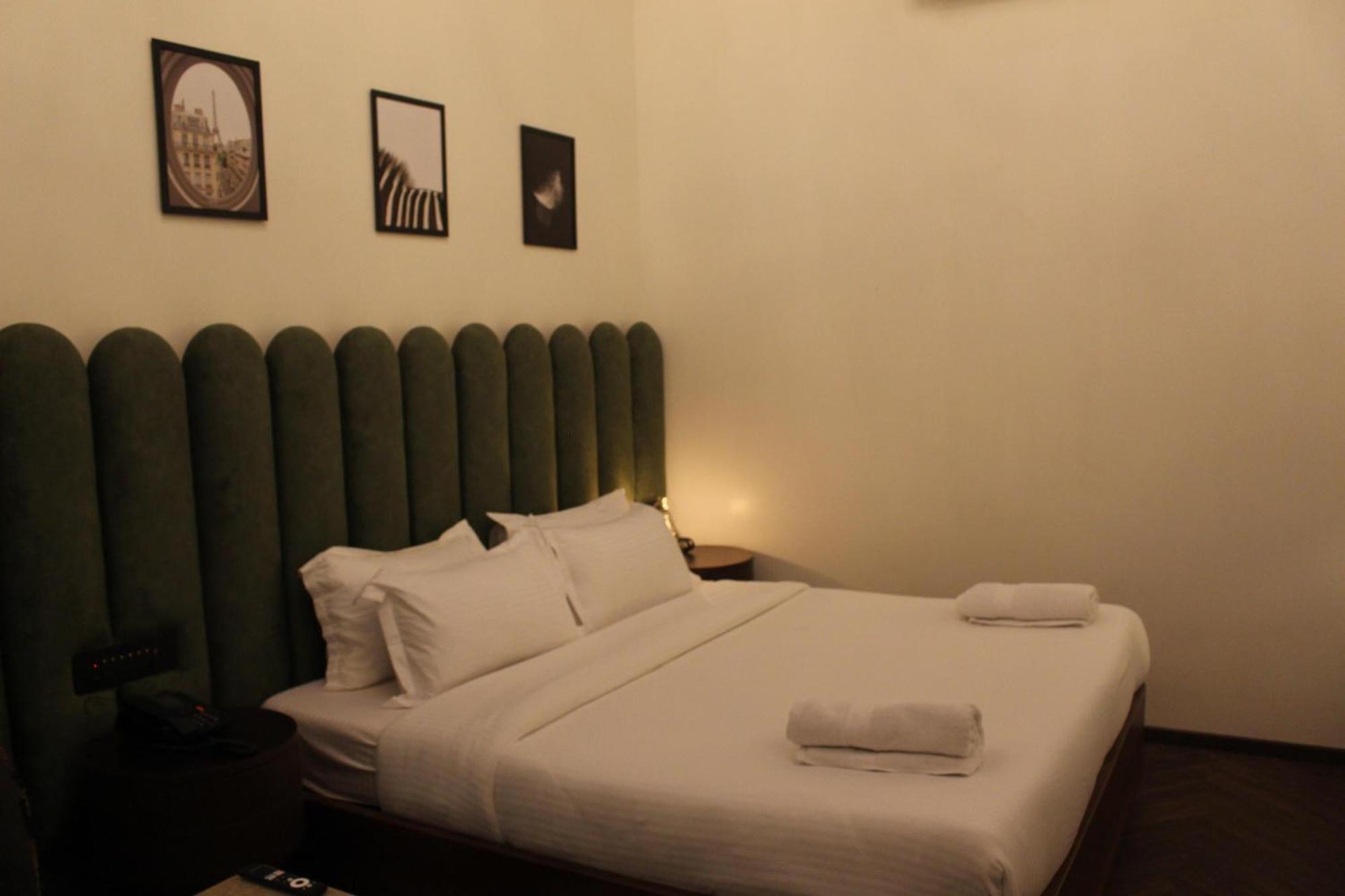The Grand Vasant Kunj Road Delhi Airport 4*