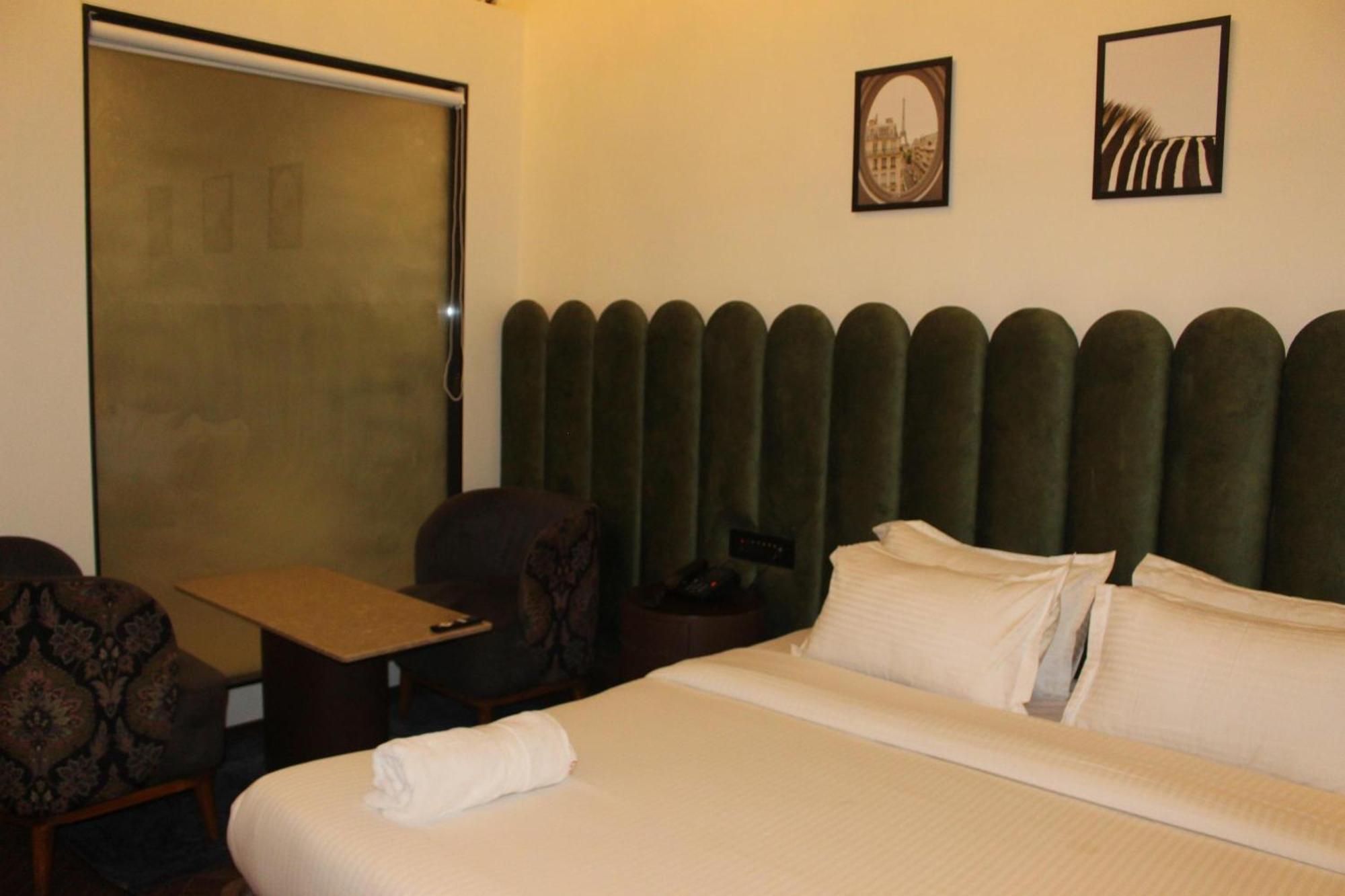 Hotel The Grand Vasant Kunj Road Delhi Airport