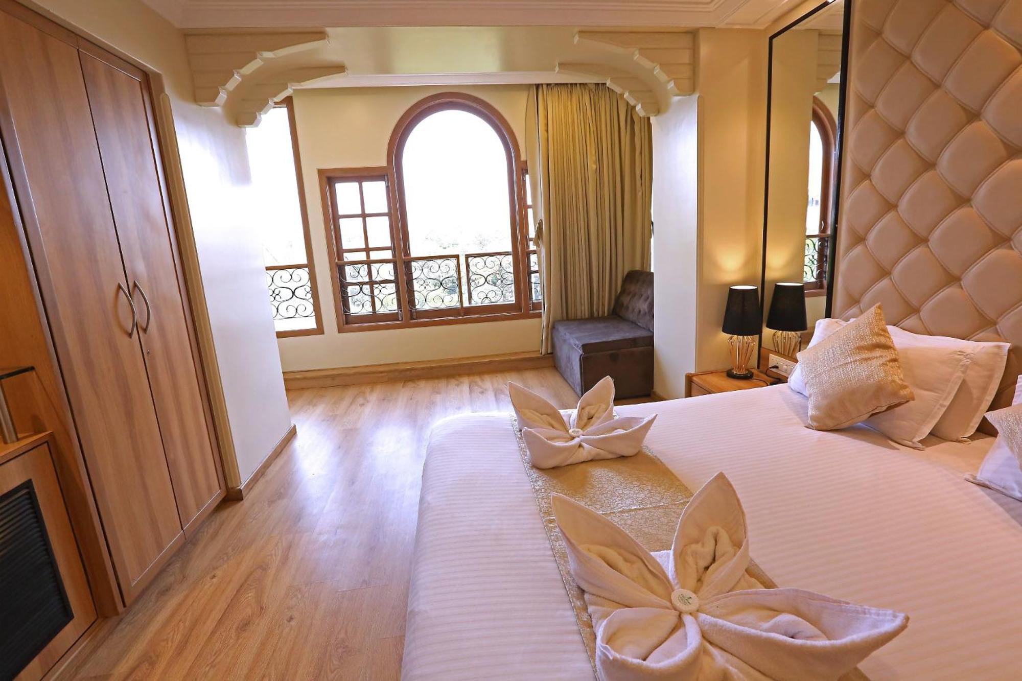 The Grand Vasant Kunj Road Delhi Airport New Delhi