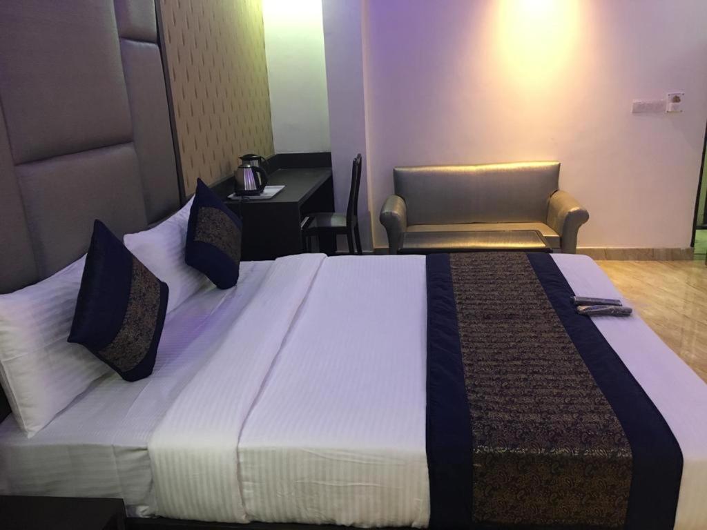 Hotel Spb 87 Near Karol Bagh Metro Station