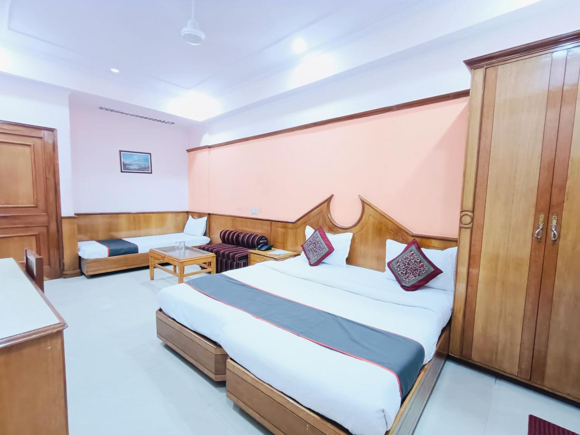 Hotel Kochar International