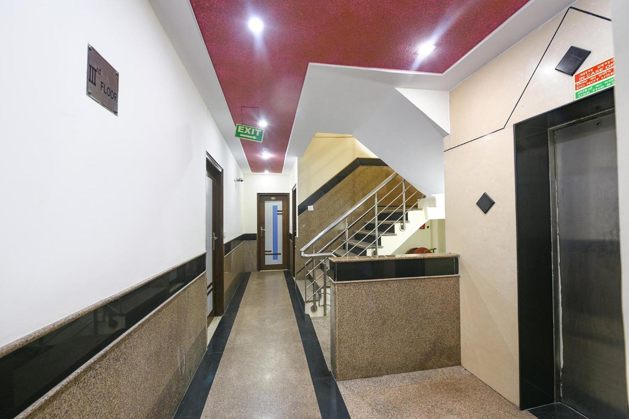 Fabhotel Jaggi Palace Karol Bagh Hotel