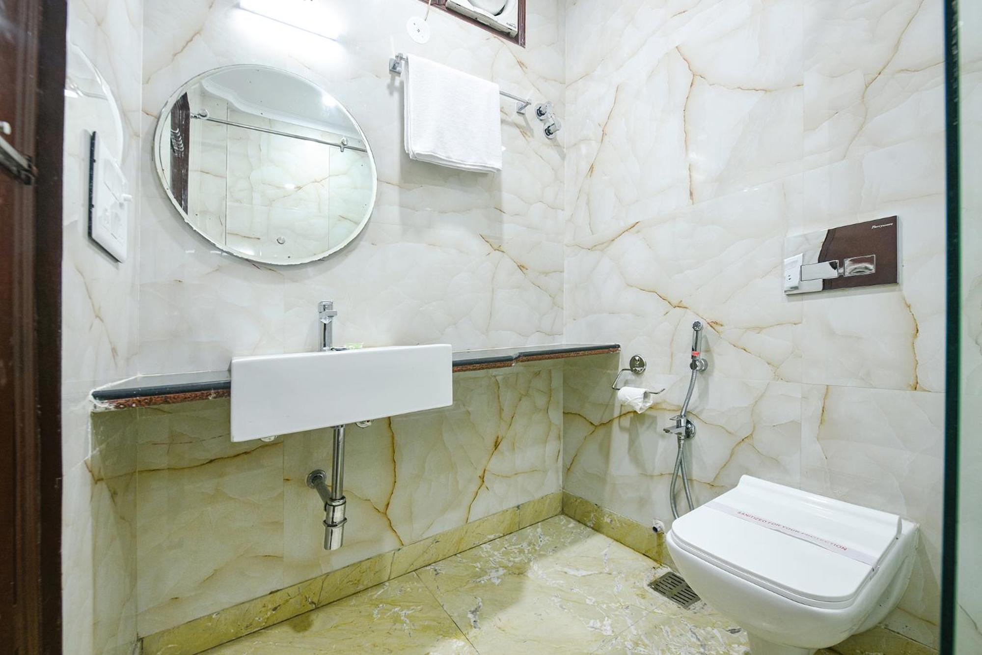 Fabhotel Jaggi Palace Karol Bagh 3* Delhi (National Capital Territory of India)