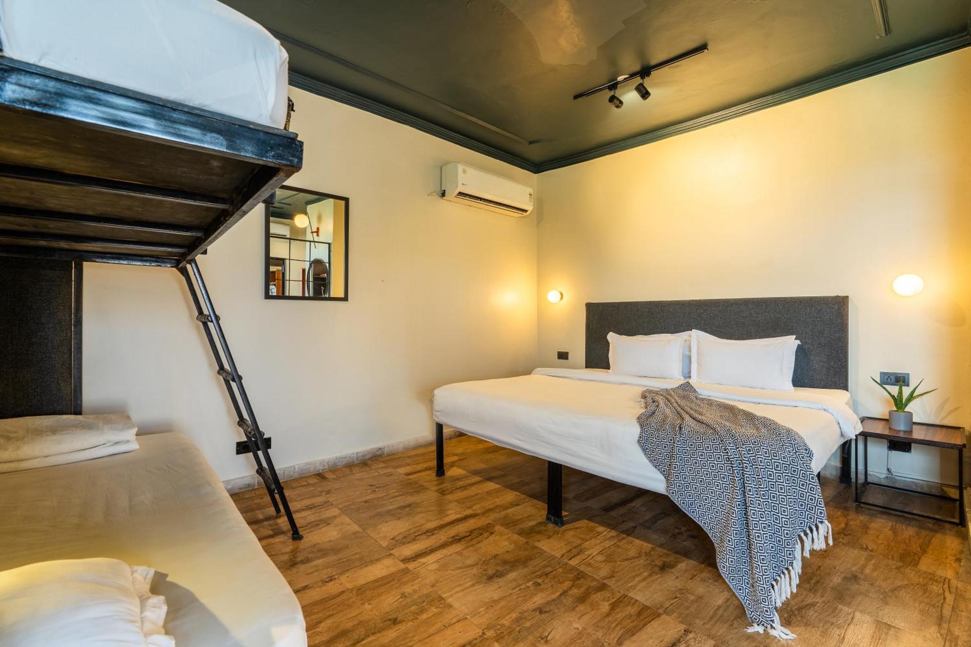 Hotel Minimalist One Hauz Khas Village 3*