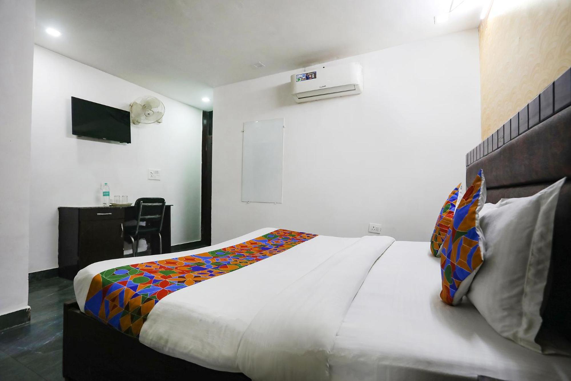 Hotel Fabhotel Nk Residency