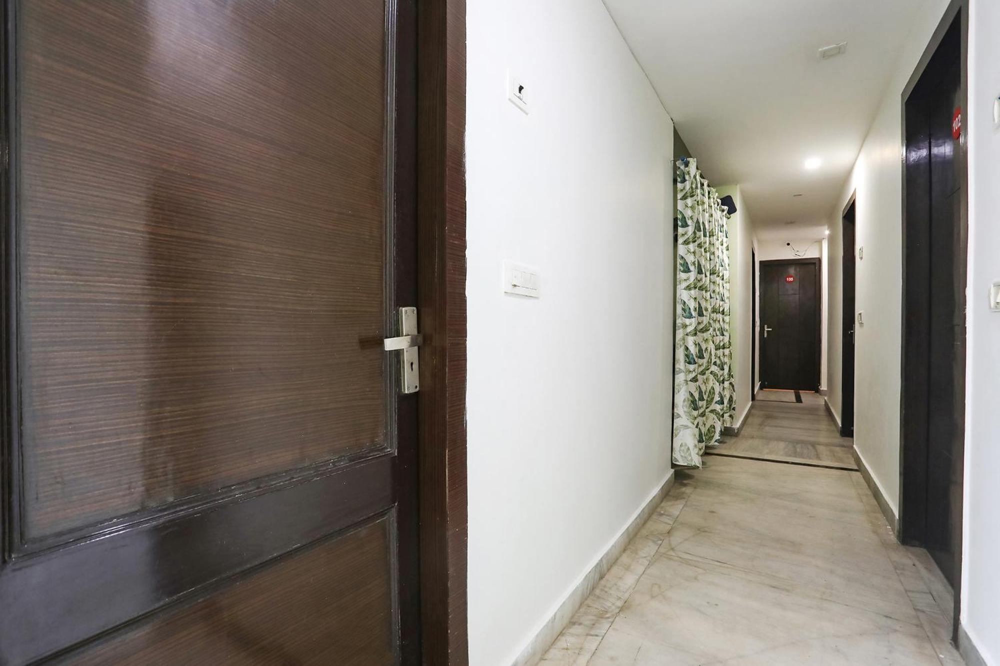 Fabhotel Nk Residency New Delhi