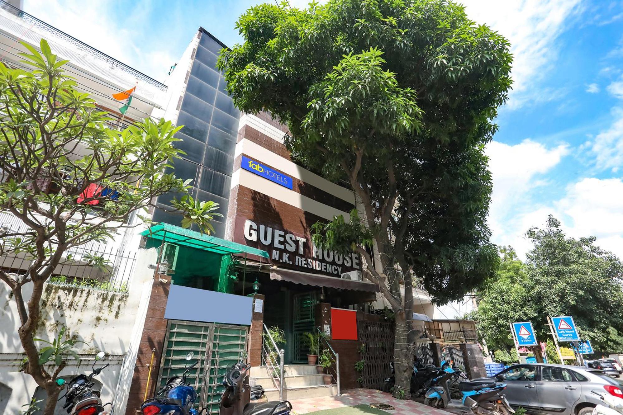 Fabhotel Nk Residency New Delhi