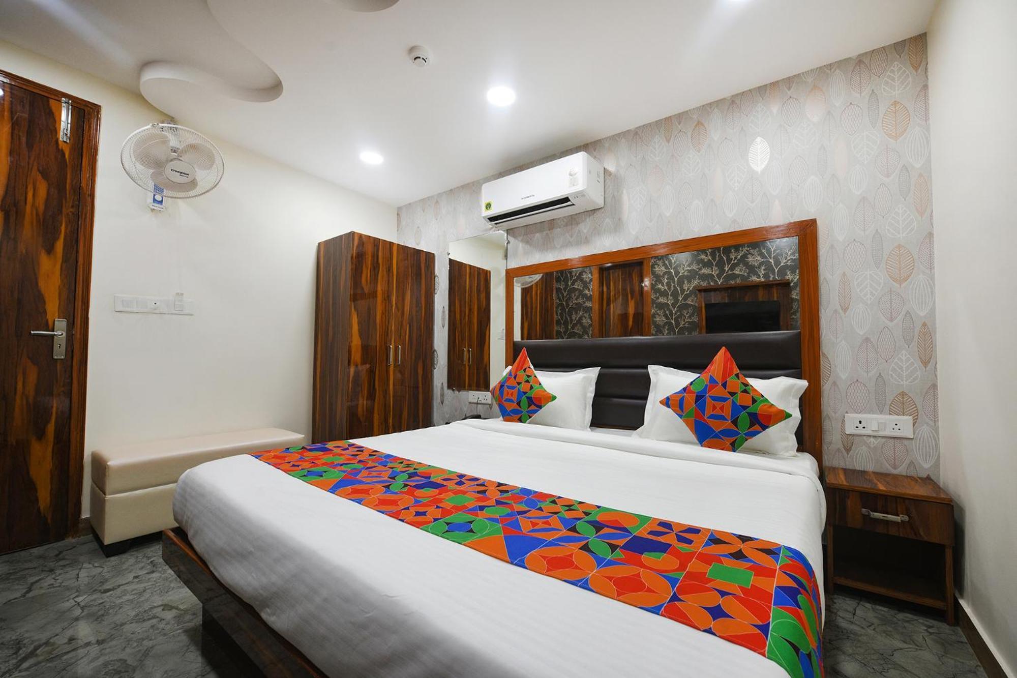 Fabhotel Mona Continental - Nr Laxmi Nagar It Hub 3* Nova Deli