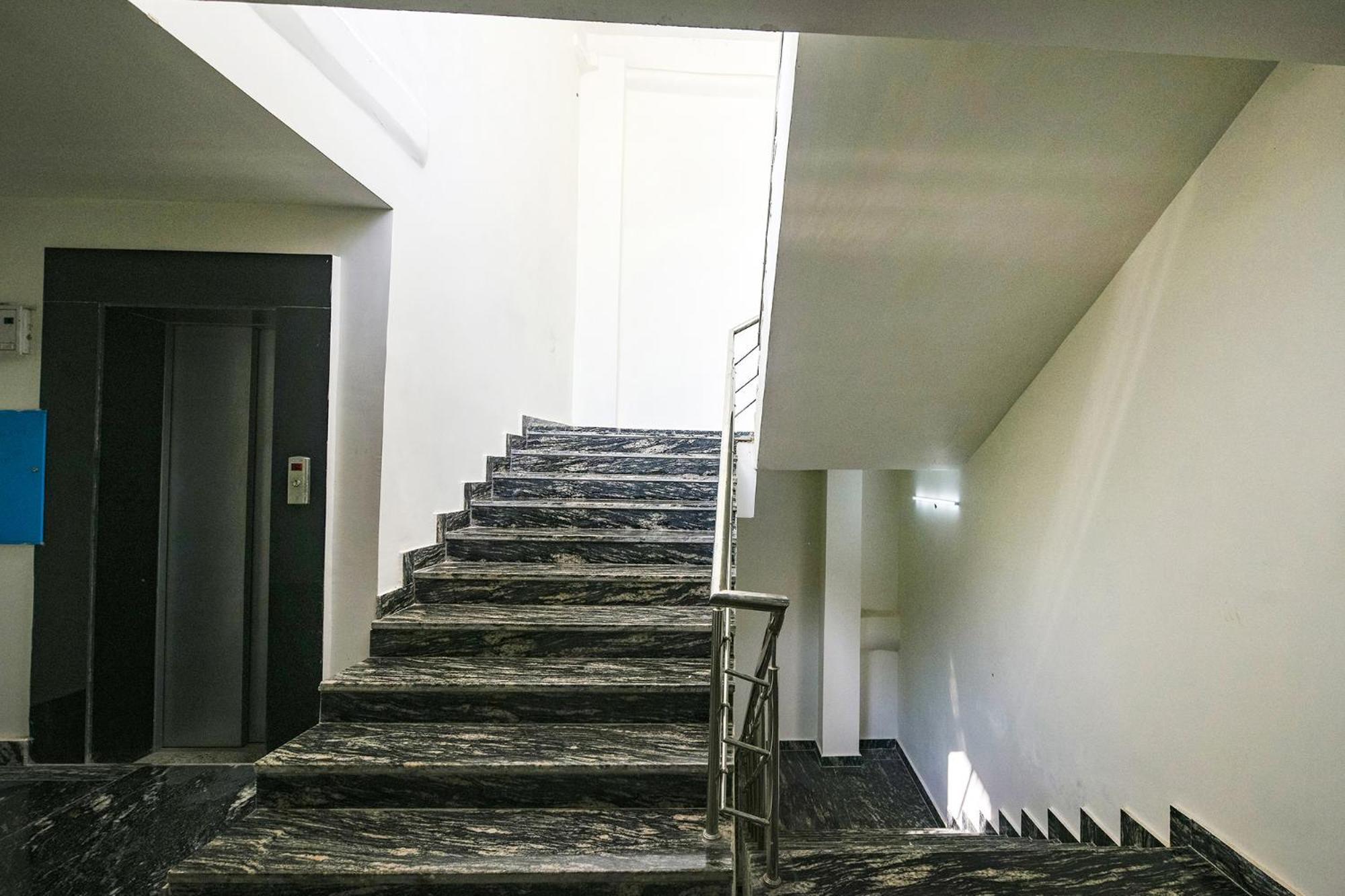 Hotel Fabhotel Mona Continental - Nr Laxmi Nagar It Hub New Delhi